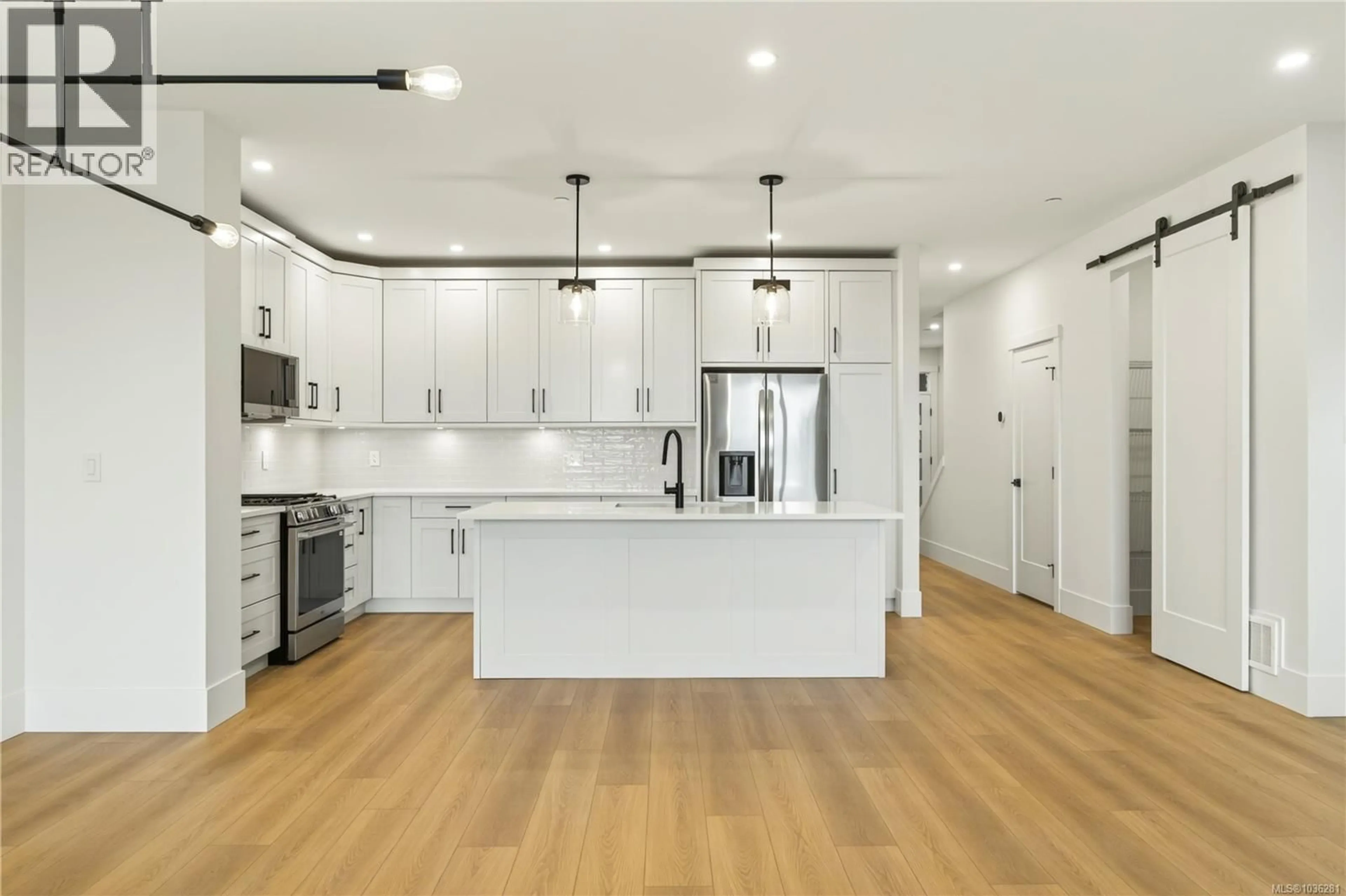 Open concept kitchen, unknown for 101 - 2302 ARBOT ROAD, Nanaimo British Columbia V9R6S8