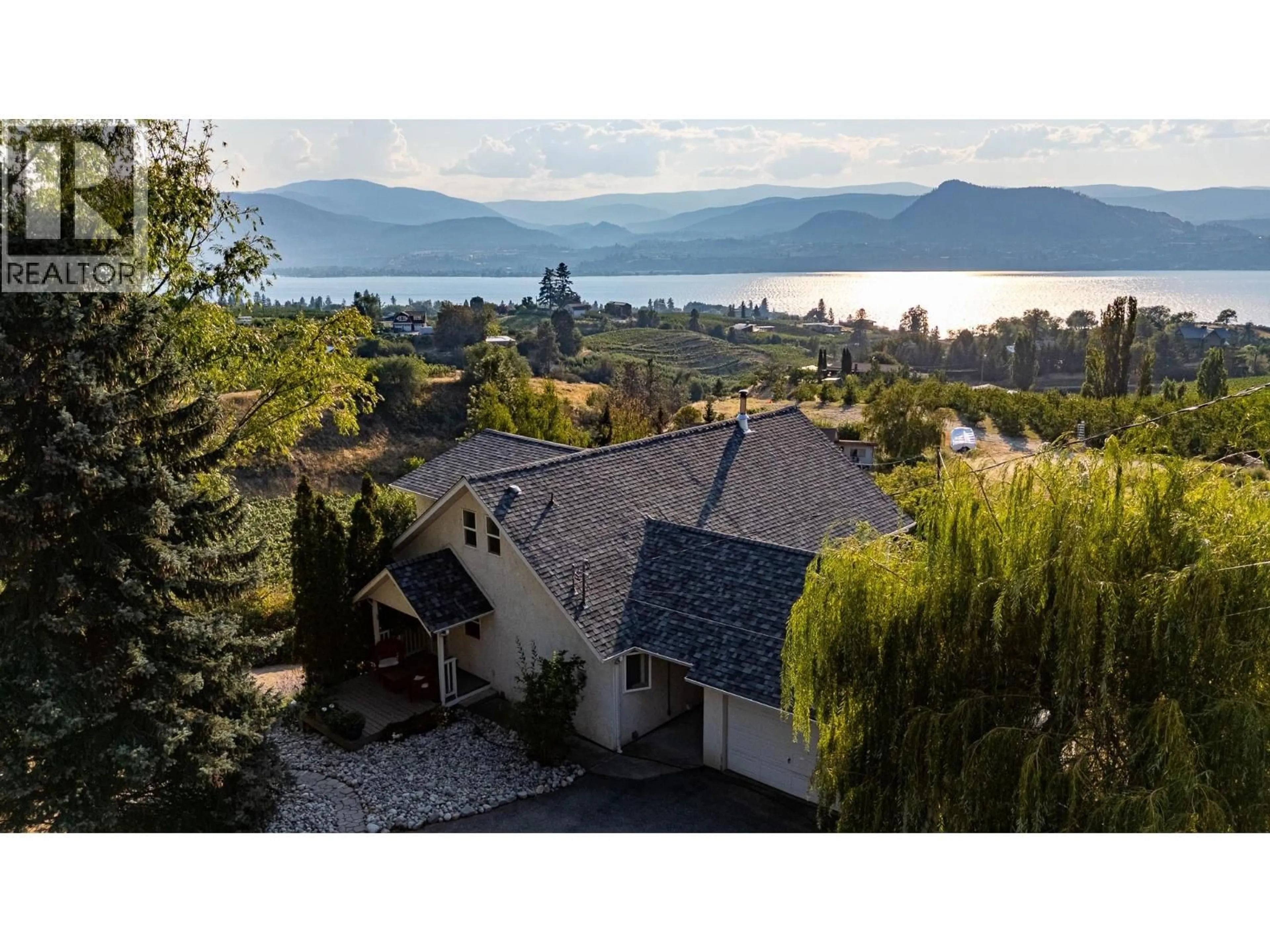 A pic from outside/outdoor area/front of a property/back of a property/a pic from drone, water/lake/river/ocean view for 4295 NORTH NARAMATA ROAD, Naramata British Columbia V0H1N1