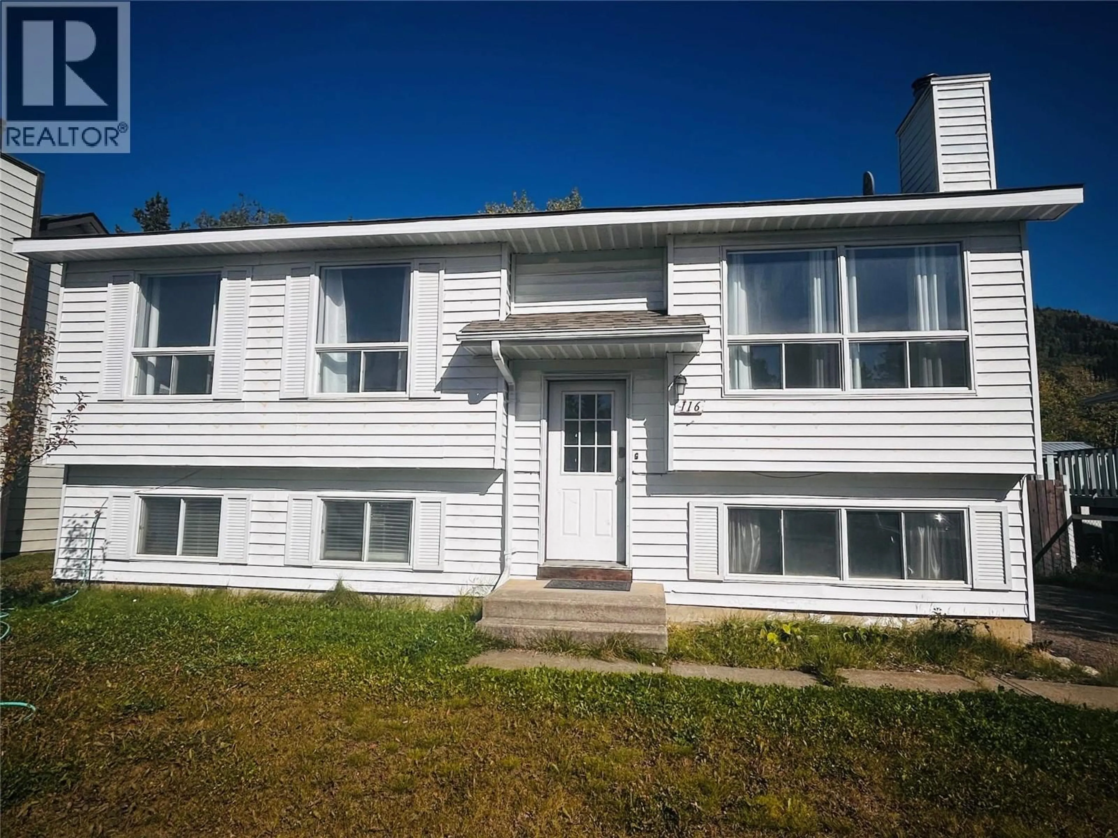 Home with vinyl exterior material, building for 116 WOLVERINE AVENUE, Tumbler Ridge British Columbia V0C2W0