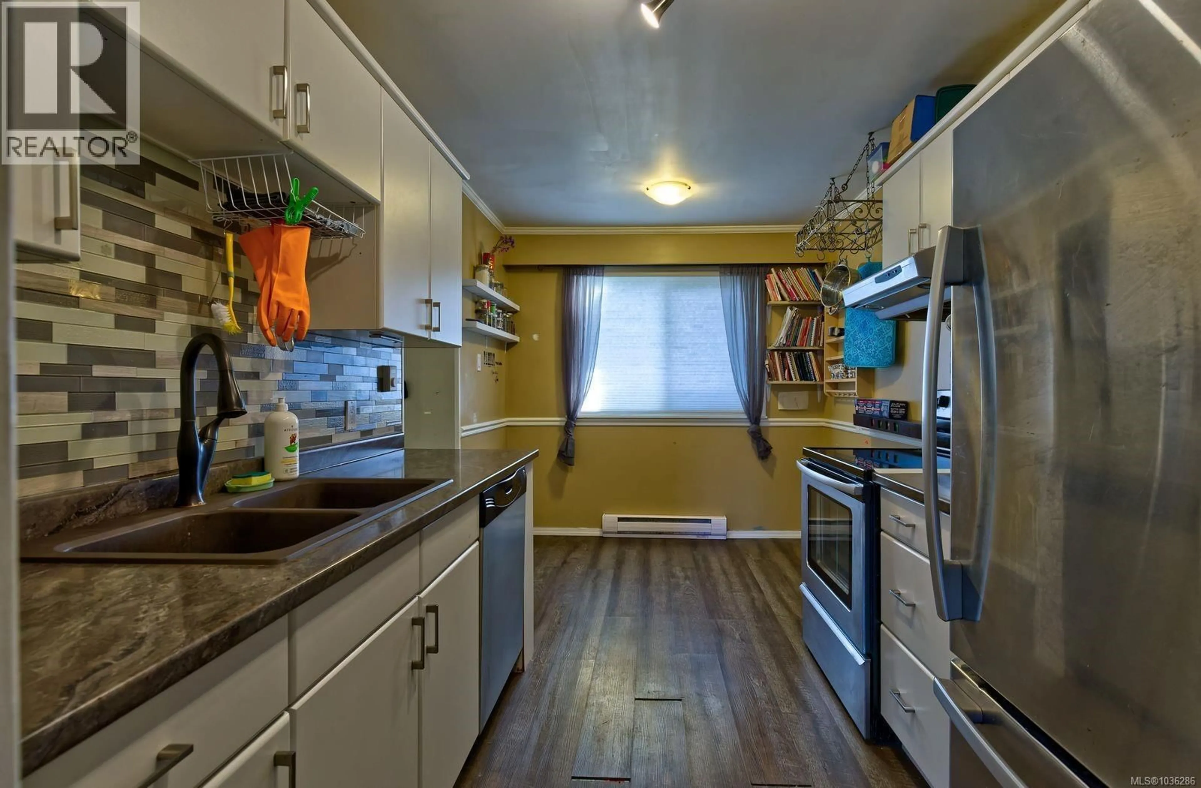Standard kitchen, unknown for 8 - 721 MALONE ROAD, Ladysmith British Columbia V9G1S5