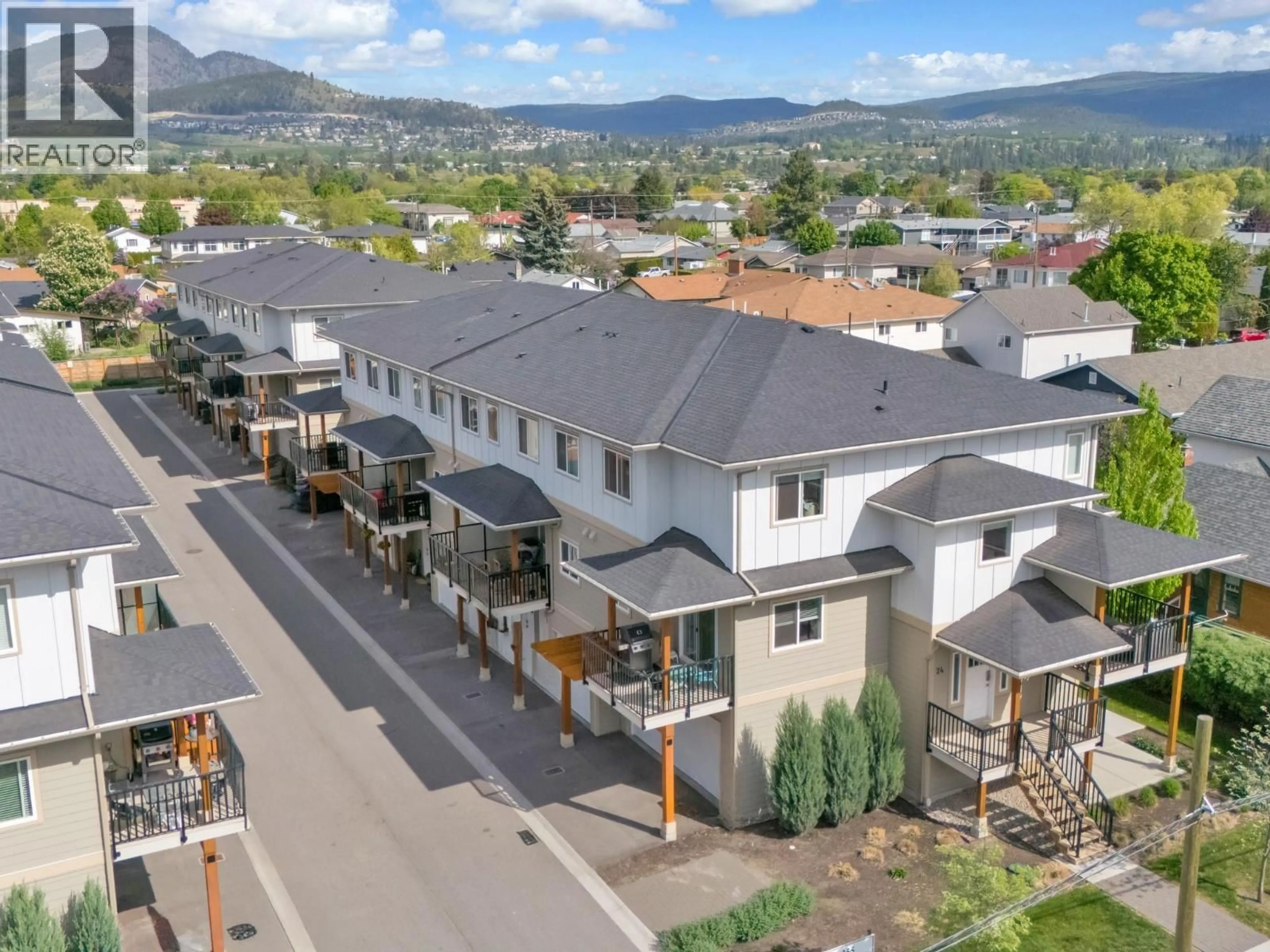 A pic from outside/outdoor area/front of a property/back of a property/a pic from drone, mountain view for 22 - 255 TAYLOR ROAD, Kelowna British Columbia V1X4G1