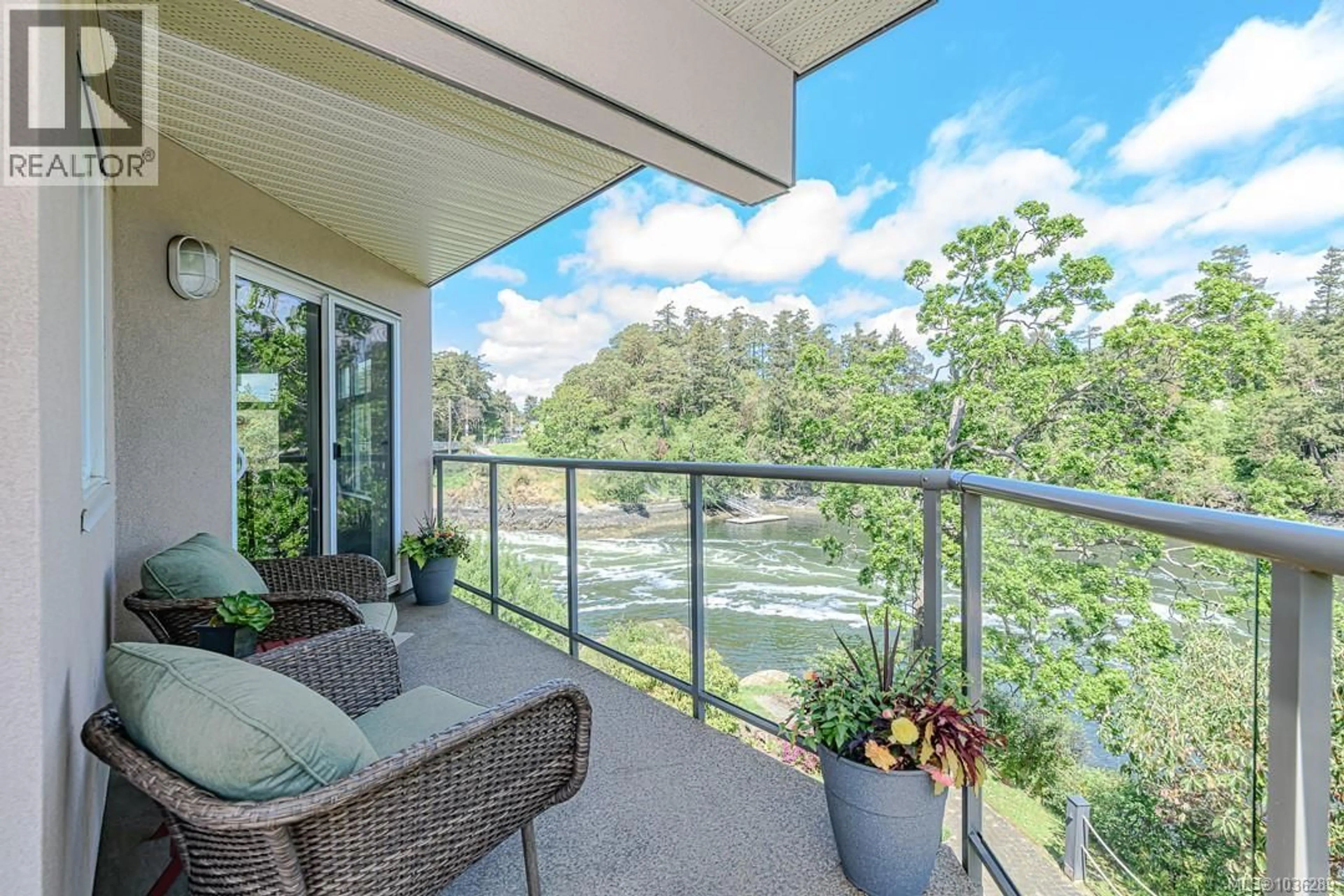 Balcony in the apartment, water/lake/river/ocean view for 104 - 1085 TILLICUM ROAD, Esquimalt British Columbia V9A7M3