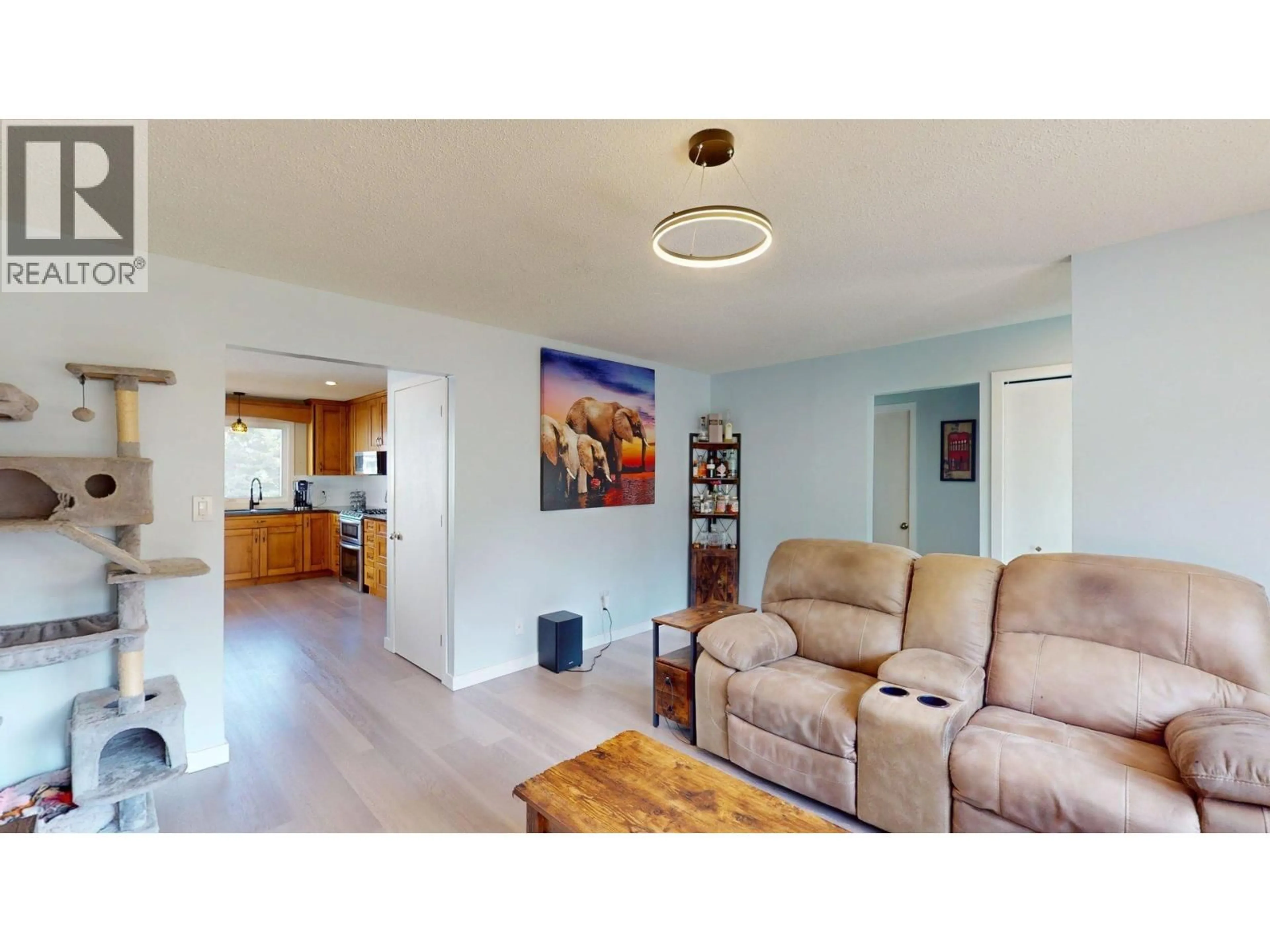 Living room with furniture, unknown for 2201 ALMOND STREET, Elkford British Columbia V0B1H0