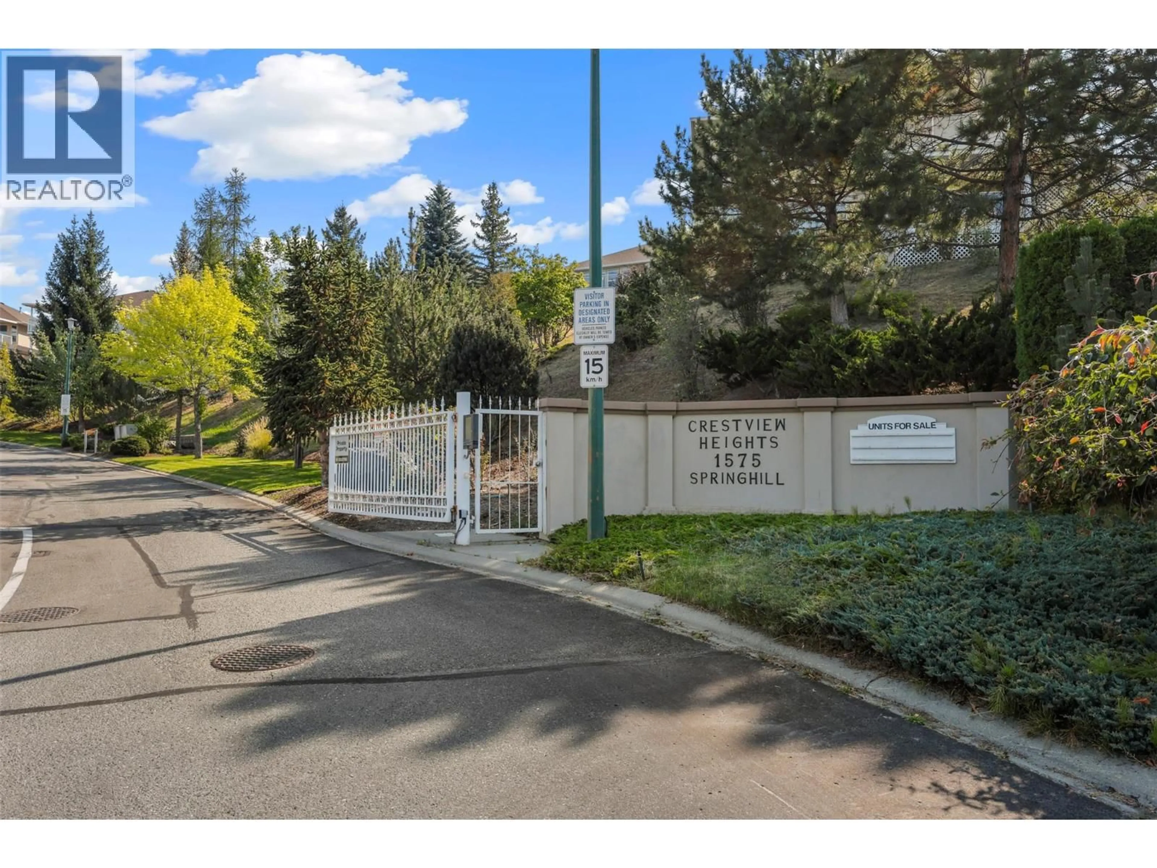 Indoor foyer for 31 - 1575 SPRINGHILL DRIVE, Kamloops British Columbia V2E2N9
