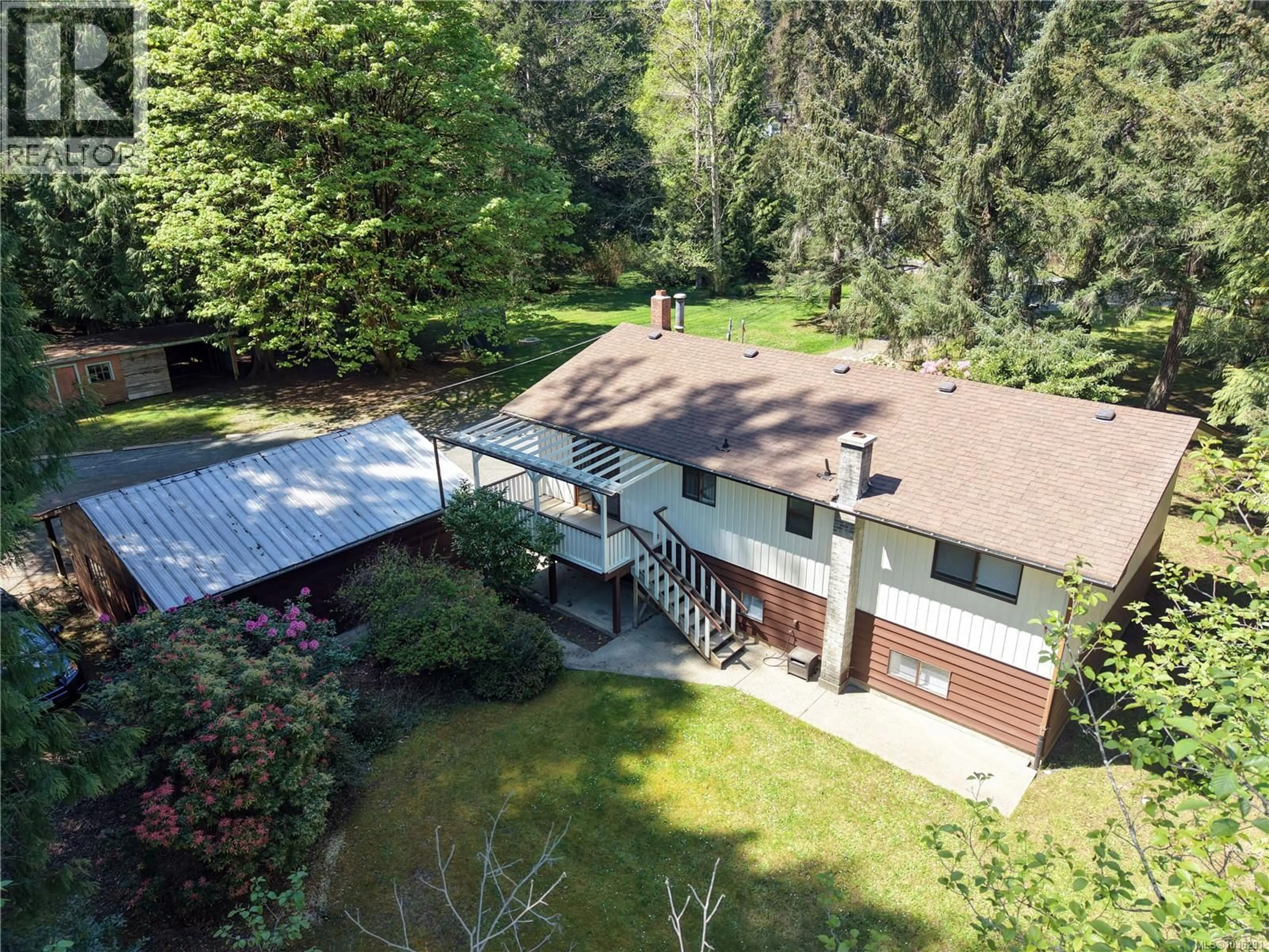 A pic from outside/outdoor area/front of a property/back of a property/a pic from drone, unknown for 3384 OTTER POINT ROAD, Sooke British Columbia V9Z0J9
