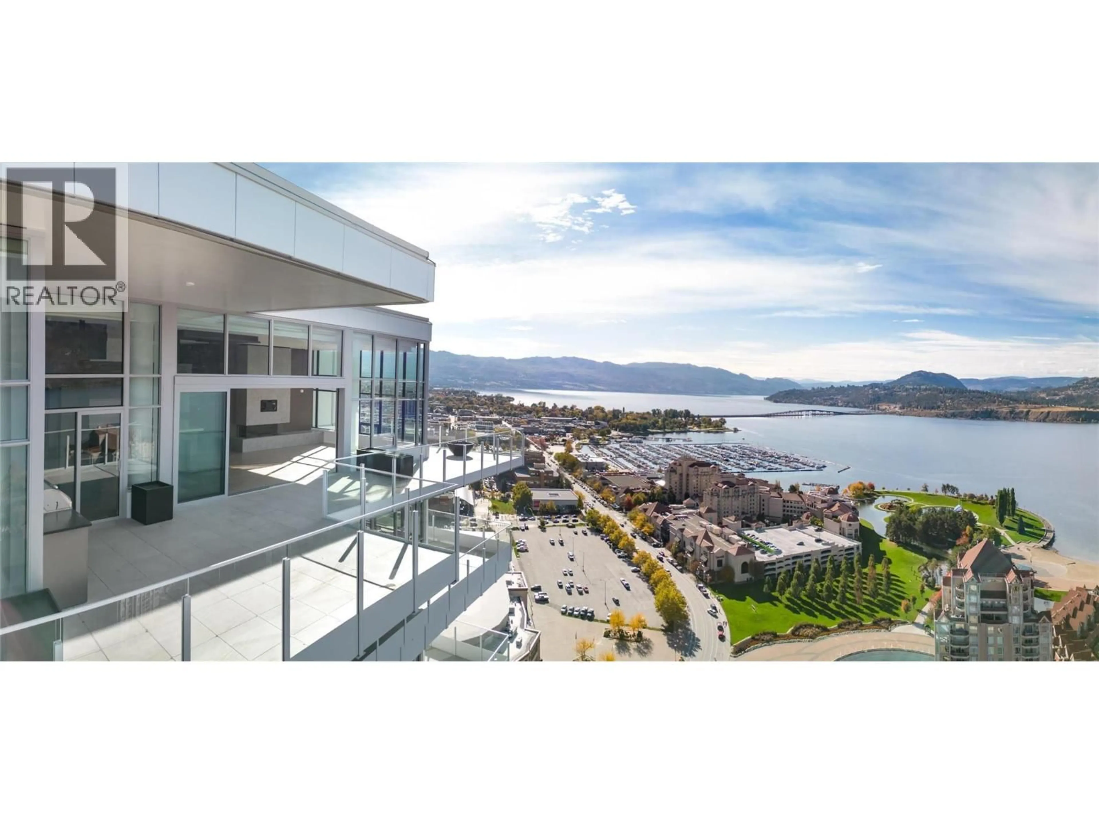 Balcony in the apartment, water/lake/river/ocean view for 2902 - 1181 SUNSET DRIVE, Kelowna British Columbia V1Y0J4