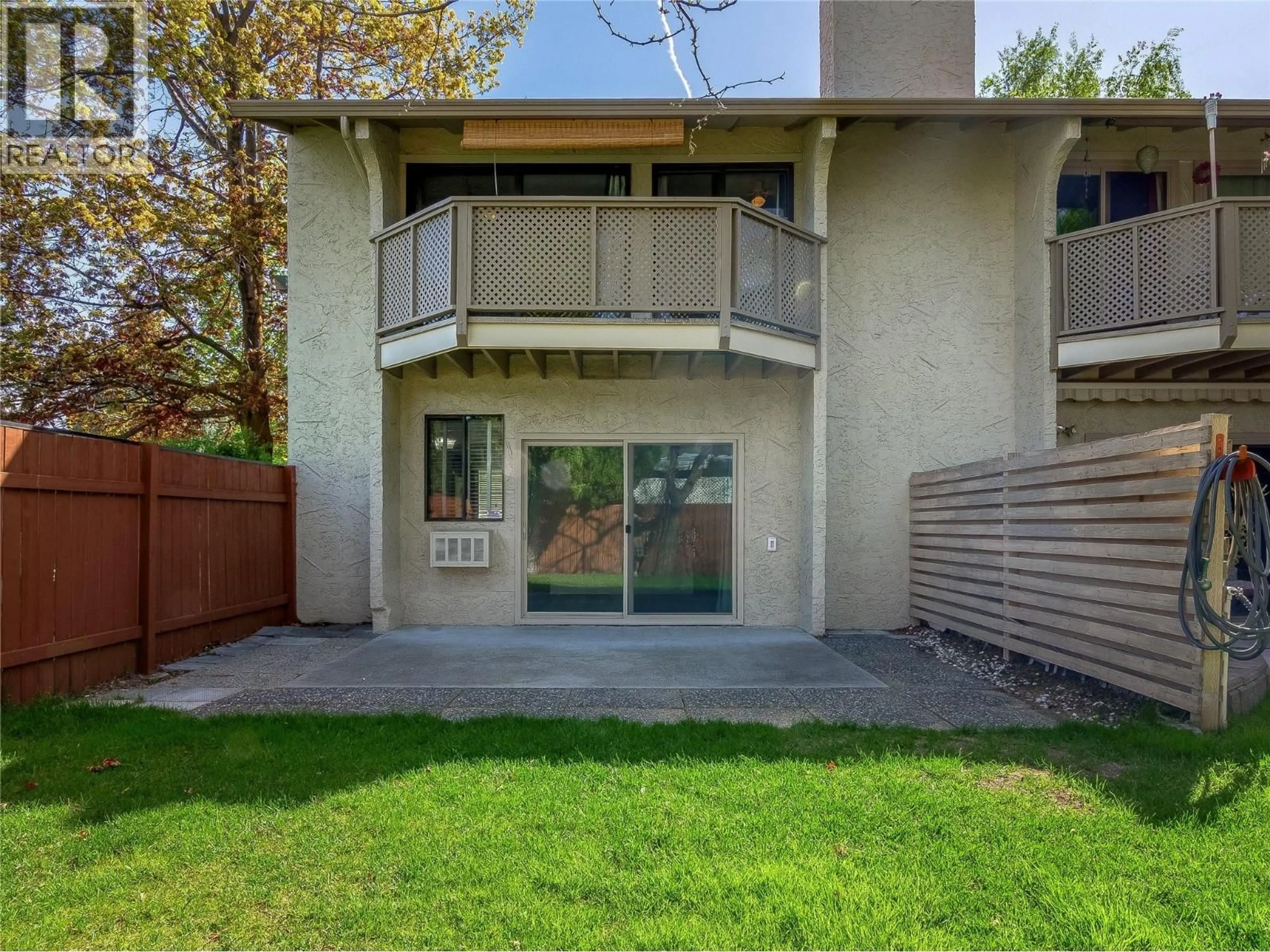 Patio, street for 1 - 310 YORKTON AVENUE, Penticton British Columbia V2A6Z8