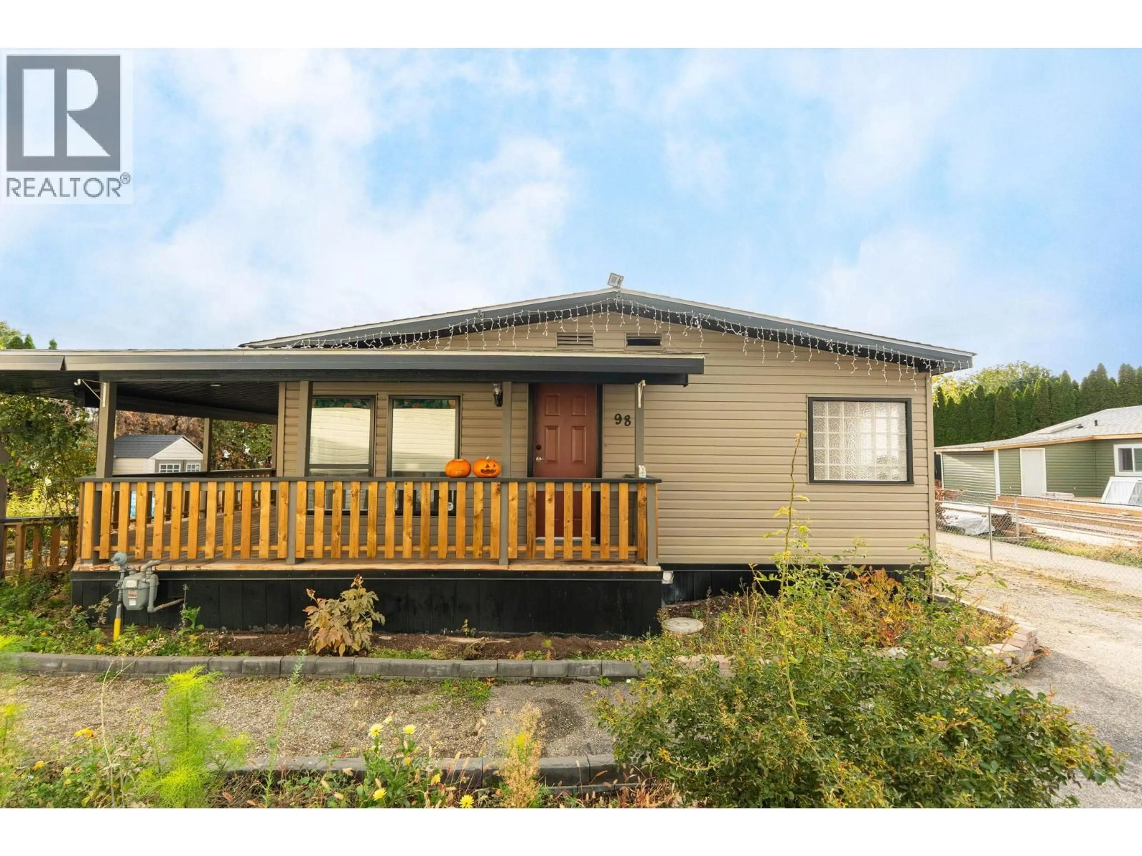 Home with vinyl exterior material, street for 98 - 2005 BOUCHERIE ROAD, Westbank British Columbia V4T1R4