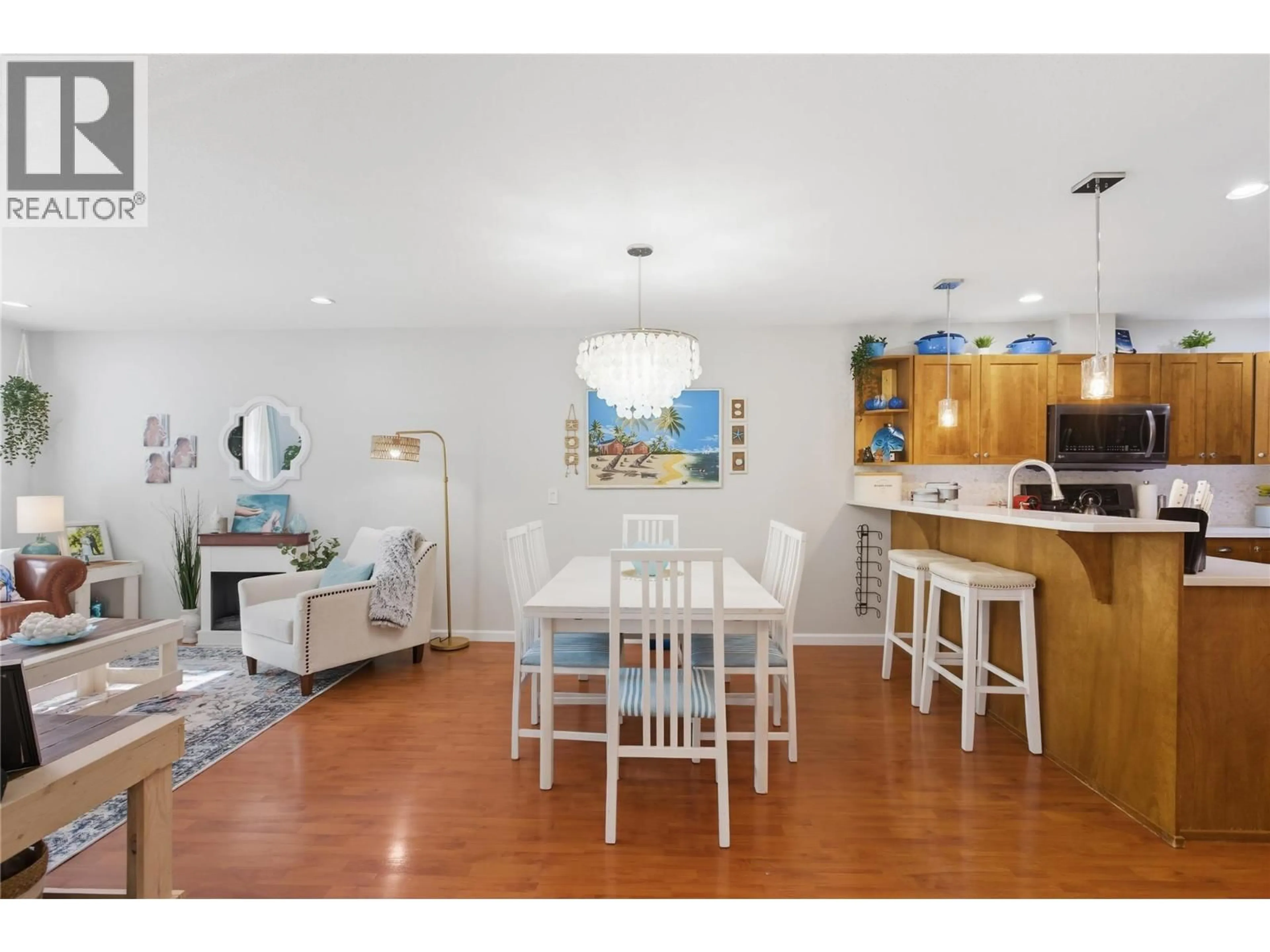 Open concept kitchen, unknown for 774 MCARTHUR DRIVE, Kamloops British Columbia V2B8L9