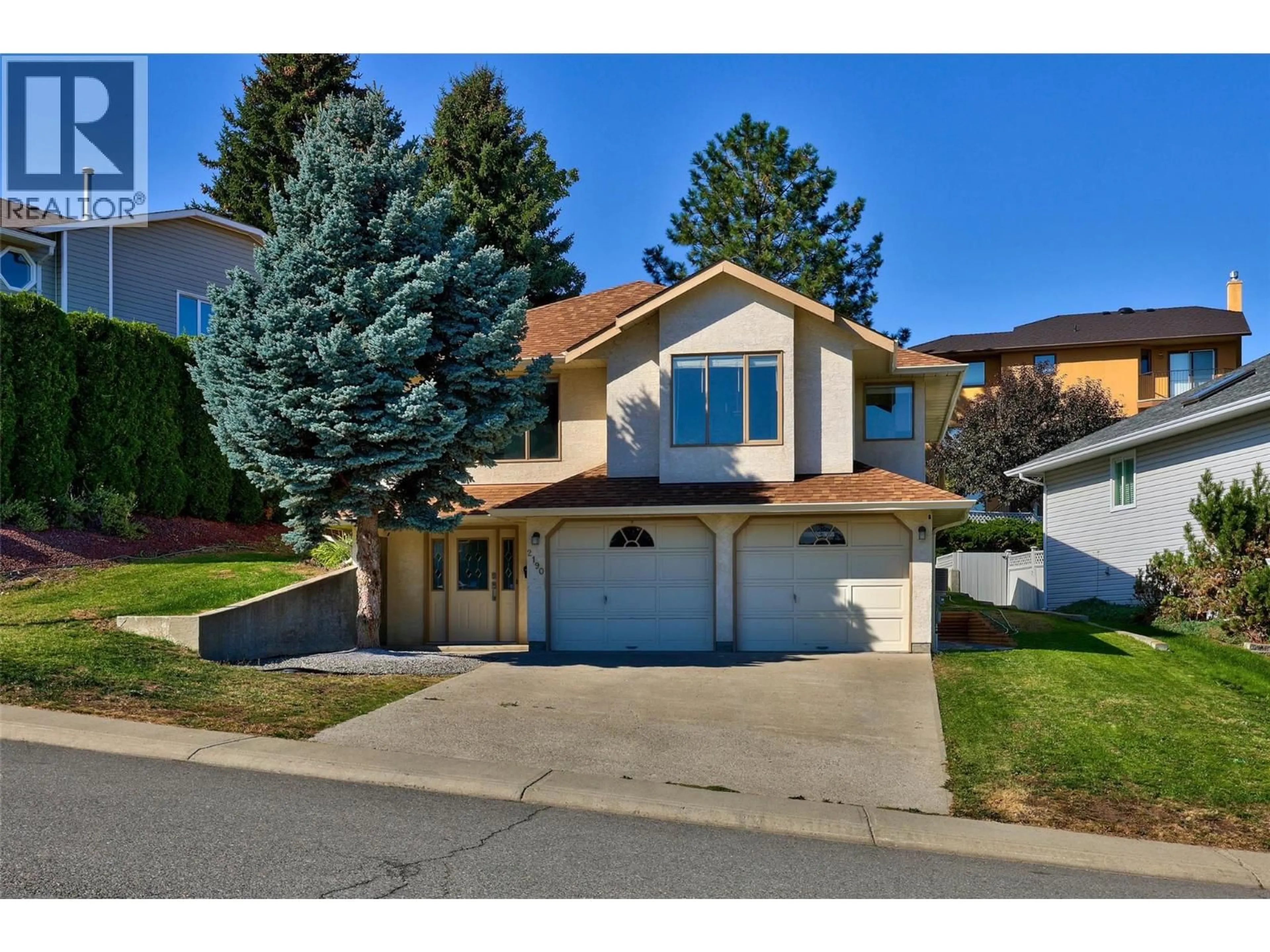 Home with vinyl exterior material, street for 2190 GARYMEDE DRIVE, Kamloops British Columbia V1S1N9