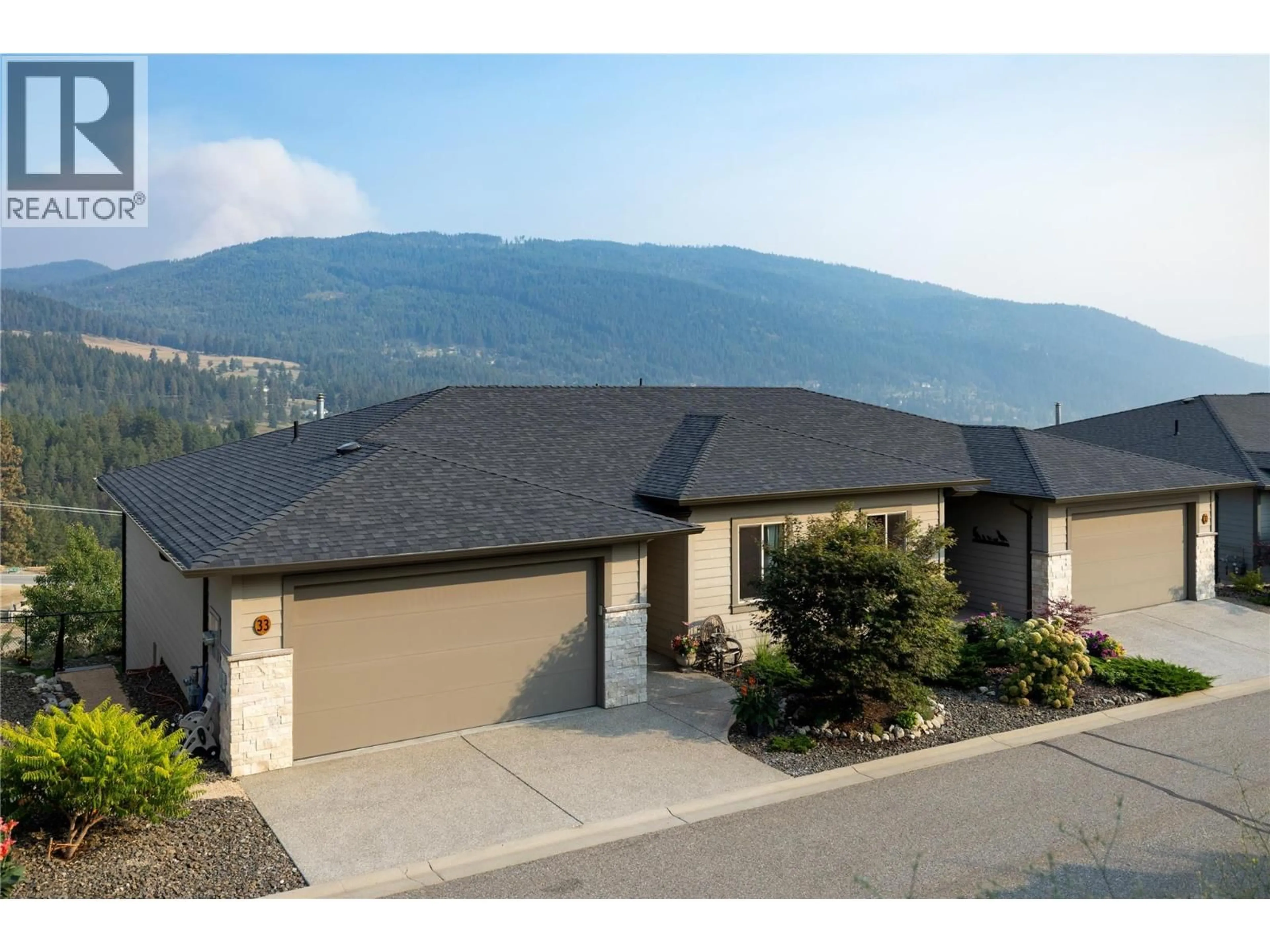 Home with vinyl exterior material, mountain view for 33 - 1404 COPPER MOUNTAIN COURT, Vernon British Columbia V1B3Y7