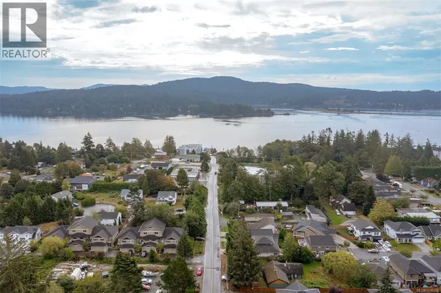 1914 MAPLE AVENUE SOUTH, Sooke 3