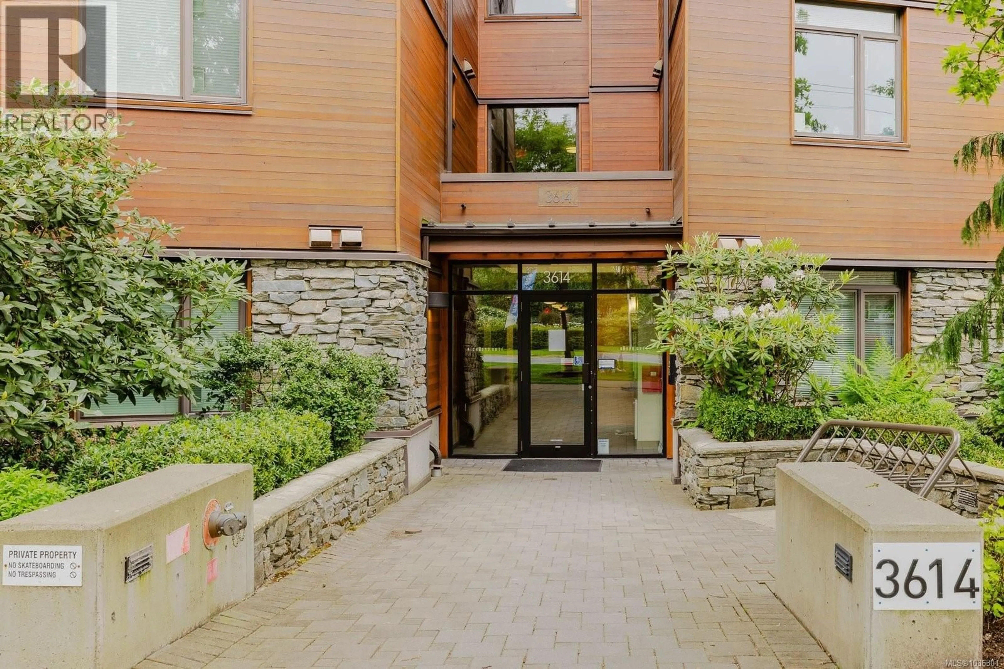 Unknown for 203 - 3614 RICHMOND ROAD, Saanich British Columbia V8P4R5