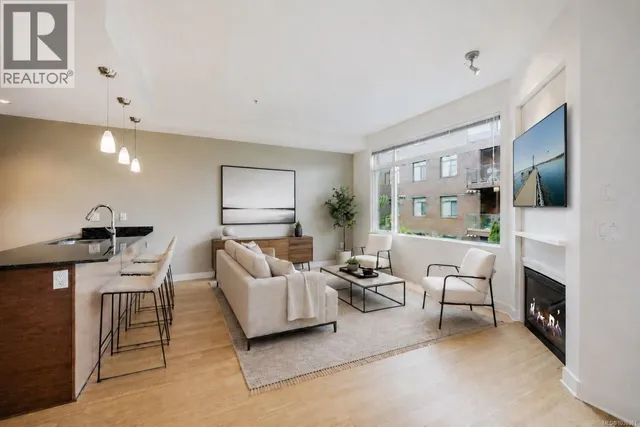 203 - 3614 RICHMOND ROAD, Saanich 5