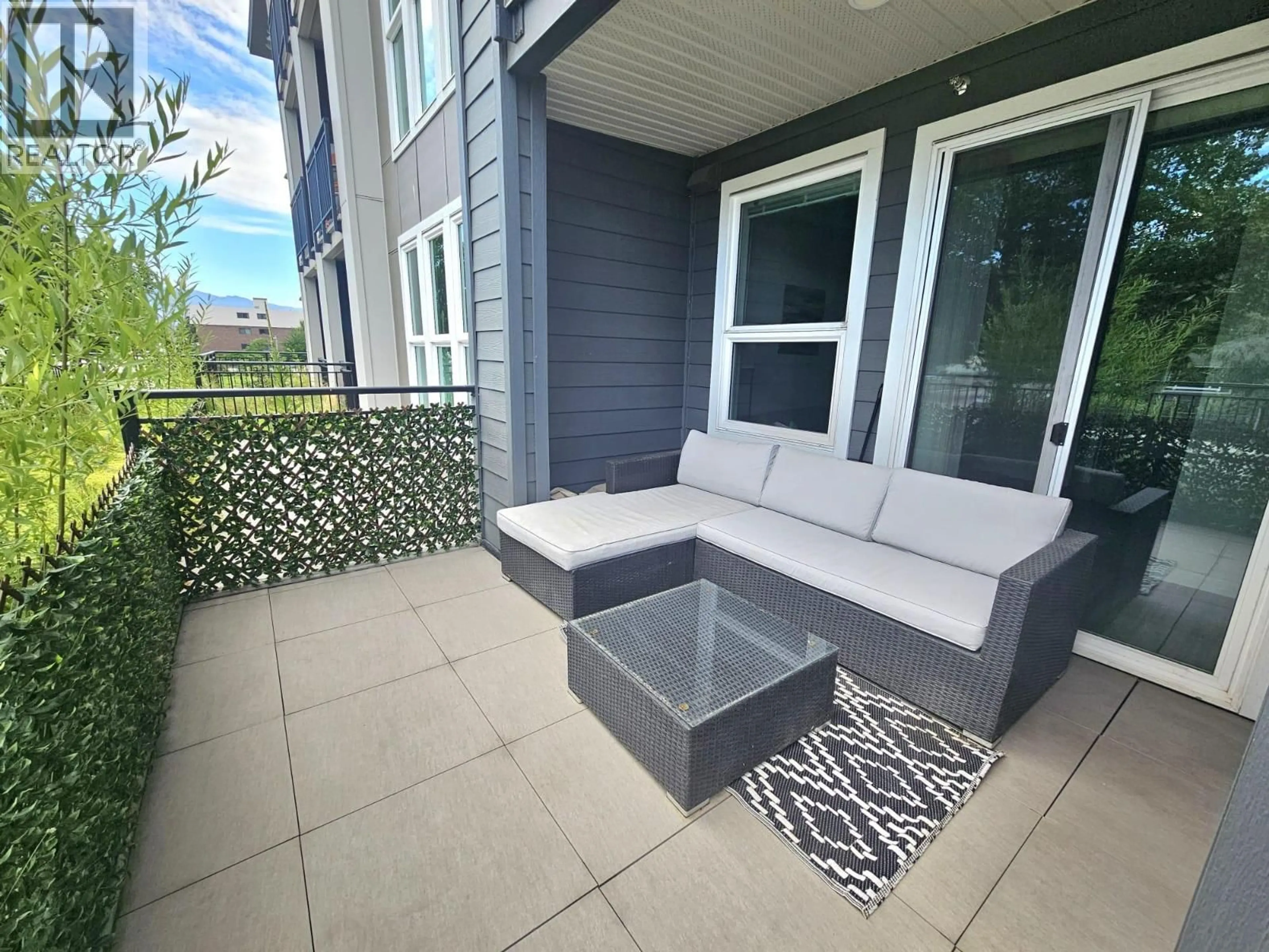 Patio, water/lake/river/ocean view for 102 - 1800 RICHTER STREET, Kelowna British Columbia V1Y0G9