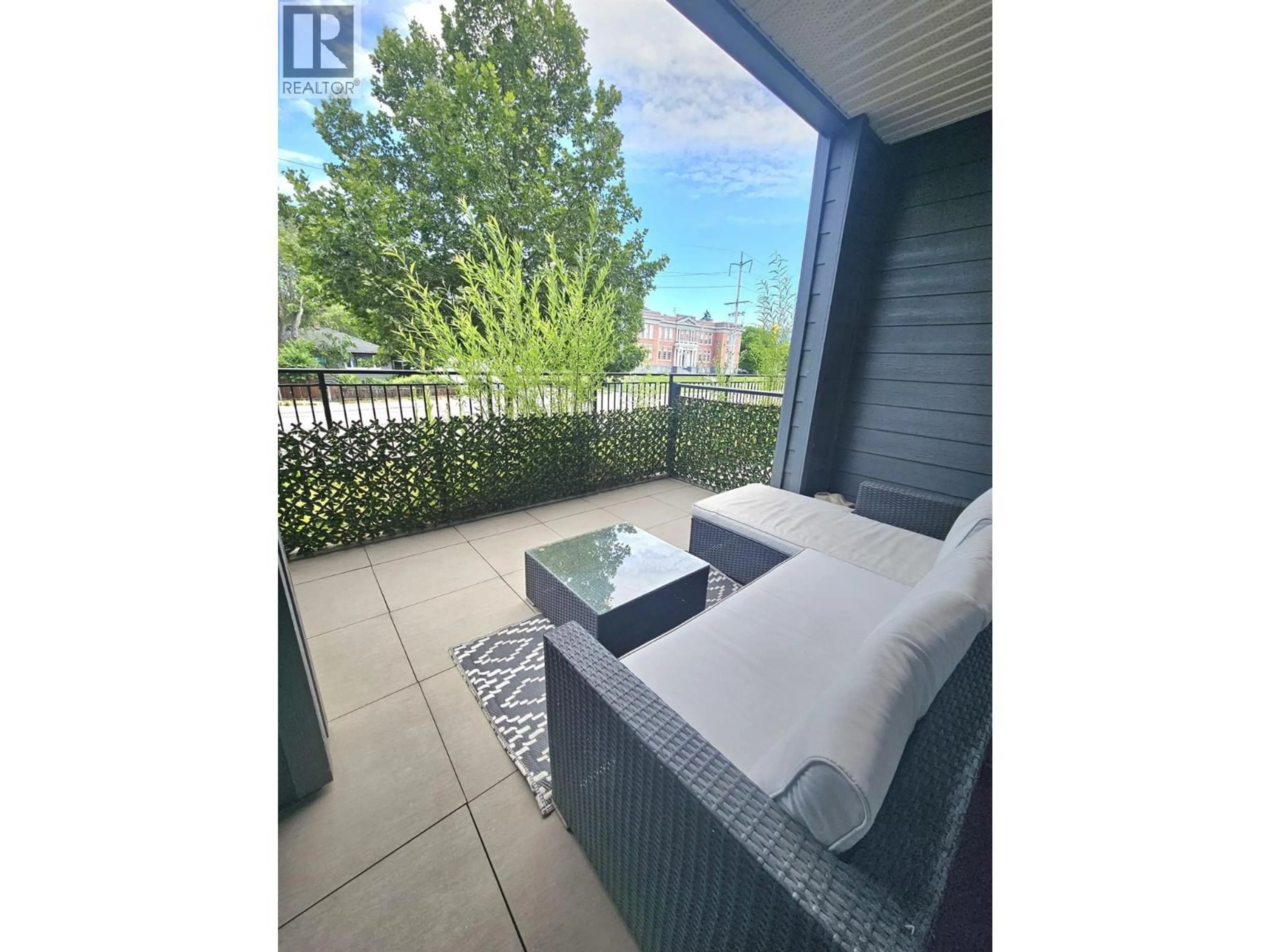 Patio, water/lake/river/ocean view for 102 - 1800 RICHTER STREET, Kelowna British Columbia V1Y0G9
