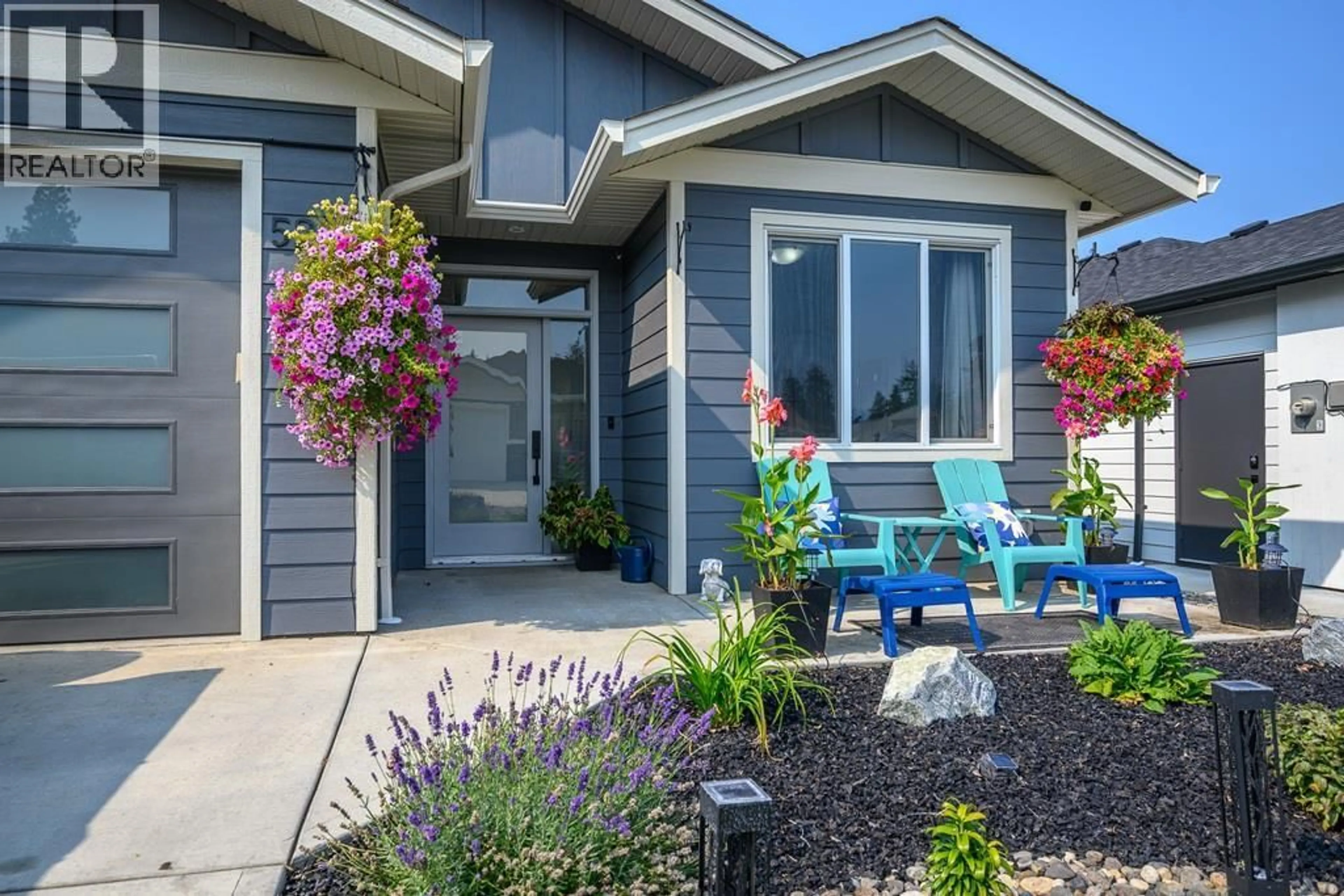 Home with vinyl exterior material, street for 528 LOON AVENUE, Vernon British Columbia V1H2A1