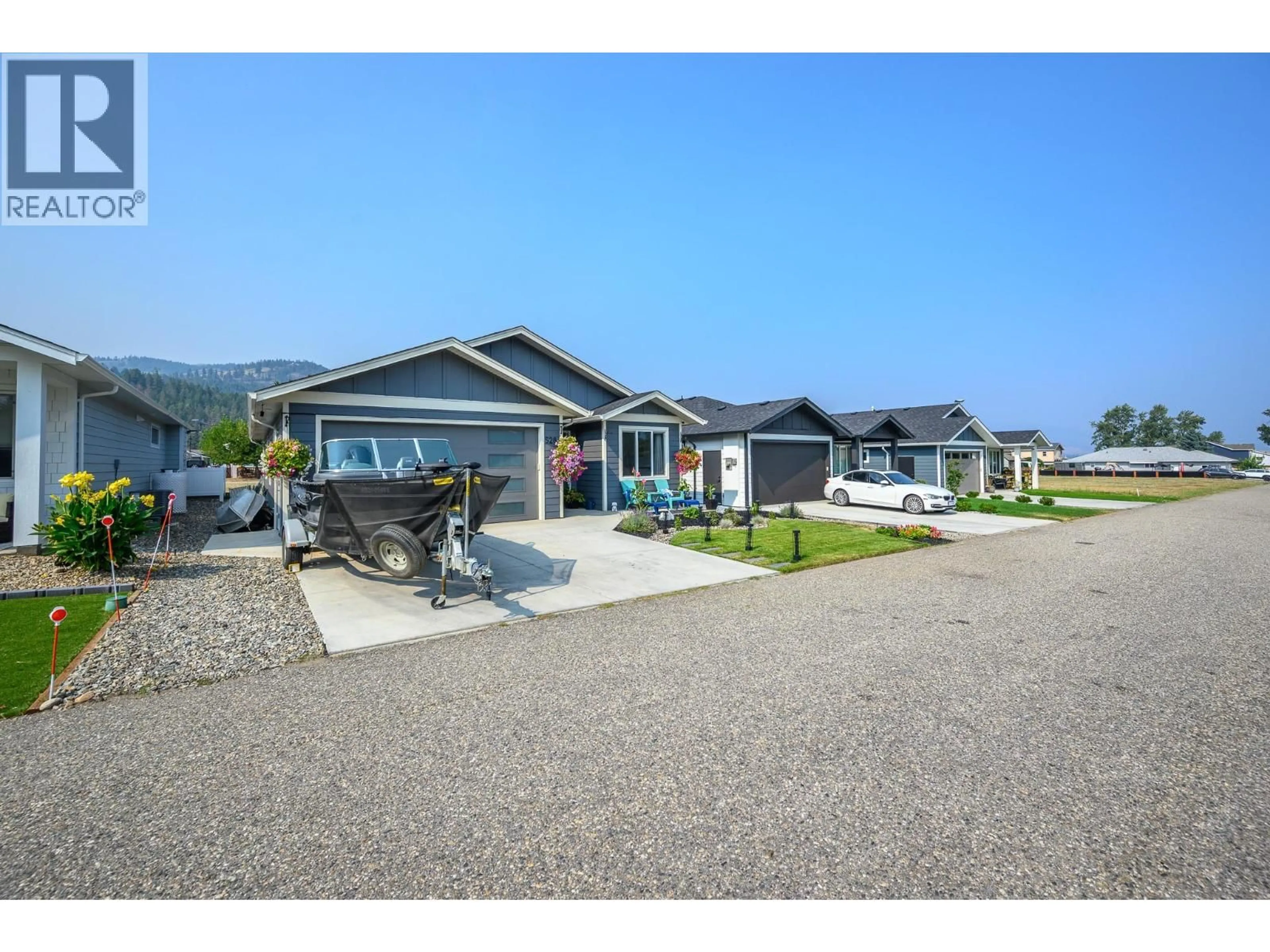 Home with vinyl exterior material, unknown for 528 LOON AVENUE, Vernon British Columbia V1H2A1