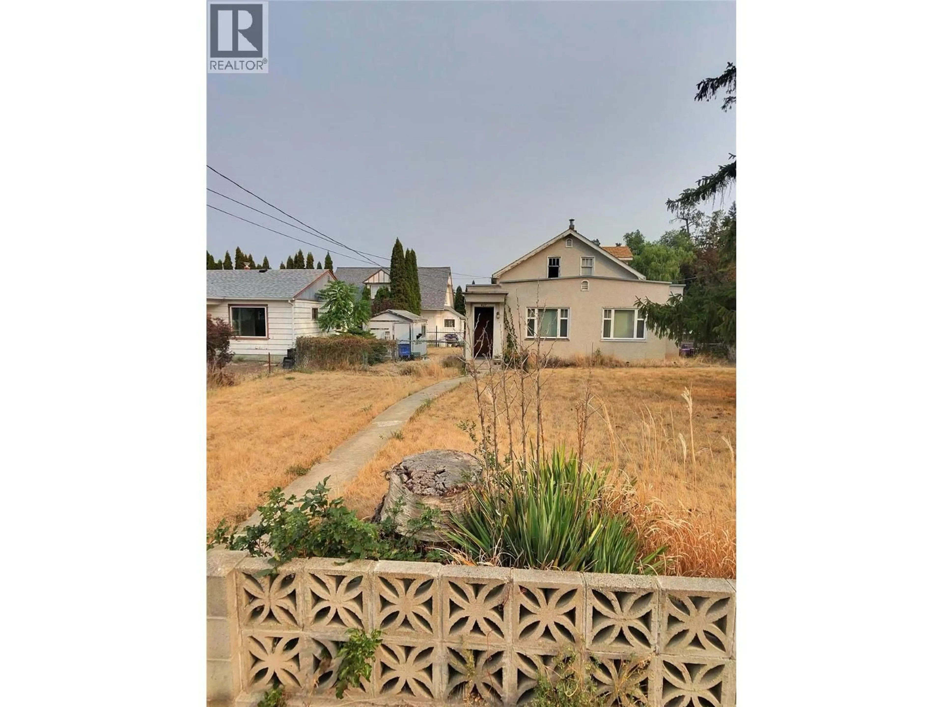 A pic from outside/outdoor area/front of a property/back of a property/a pic from drone, street for 421 WADE AVENUE EAST, Penticton British Columbia V2A1T1