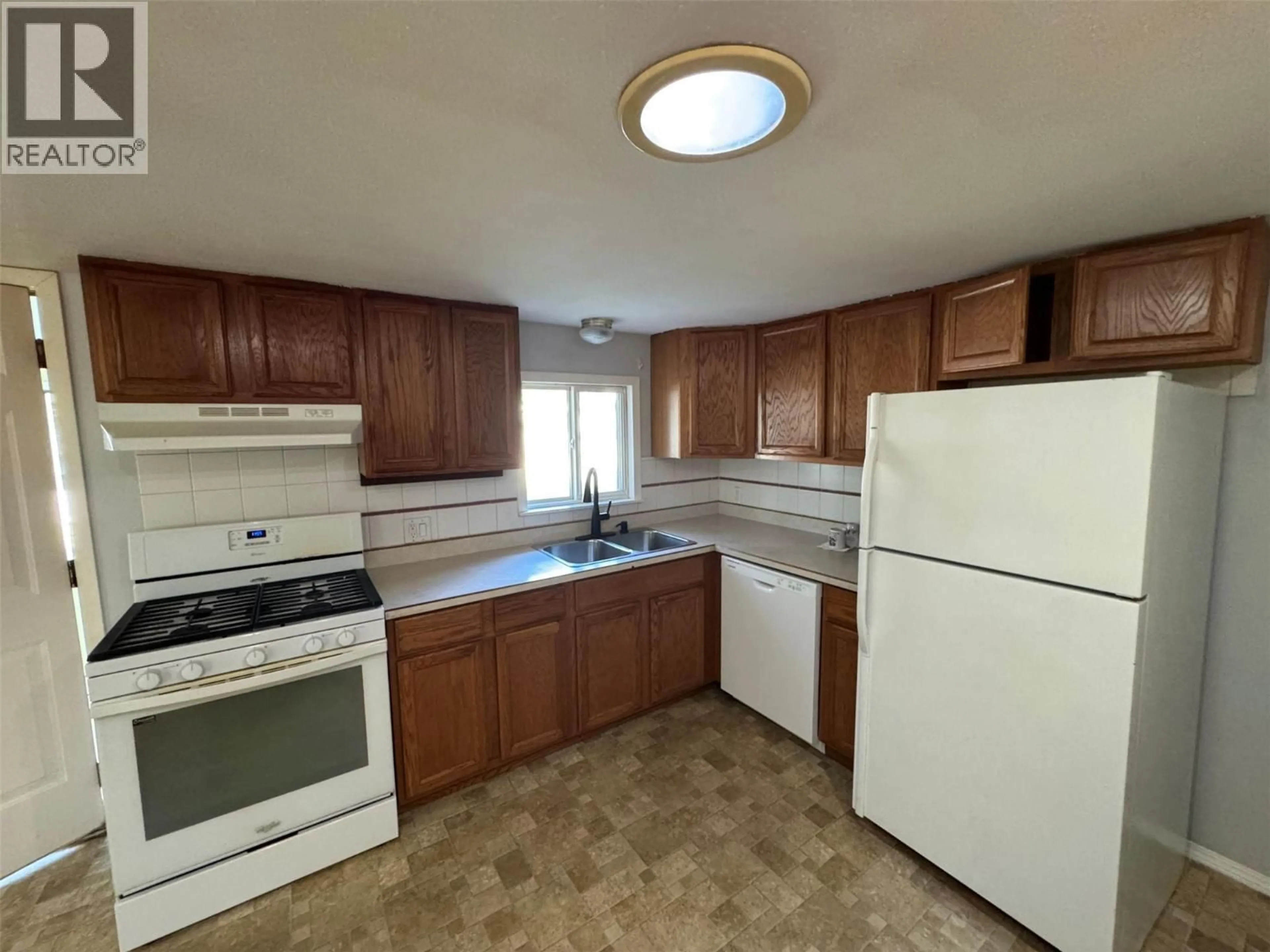 Standard kitchen, unknown for 568 N KIMBERLY AVENUE, Greenwood British Columbia V0H1J0