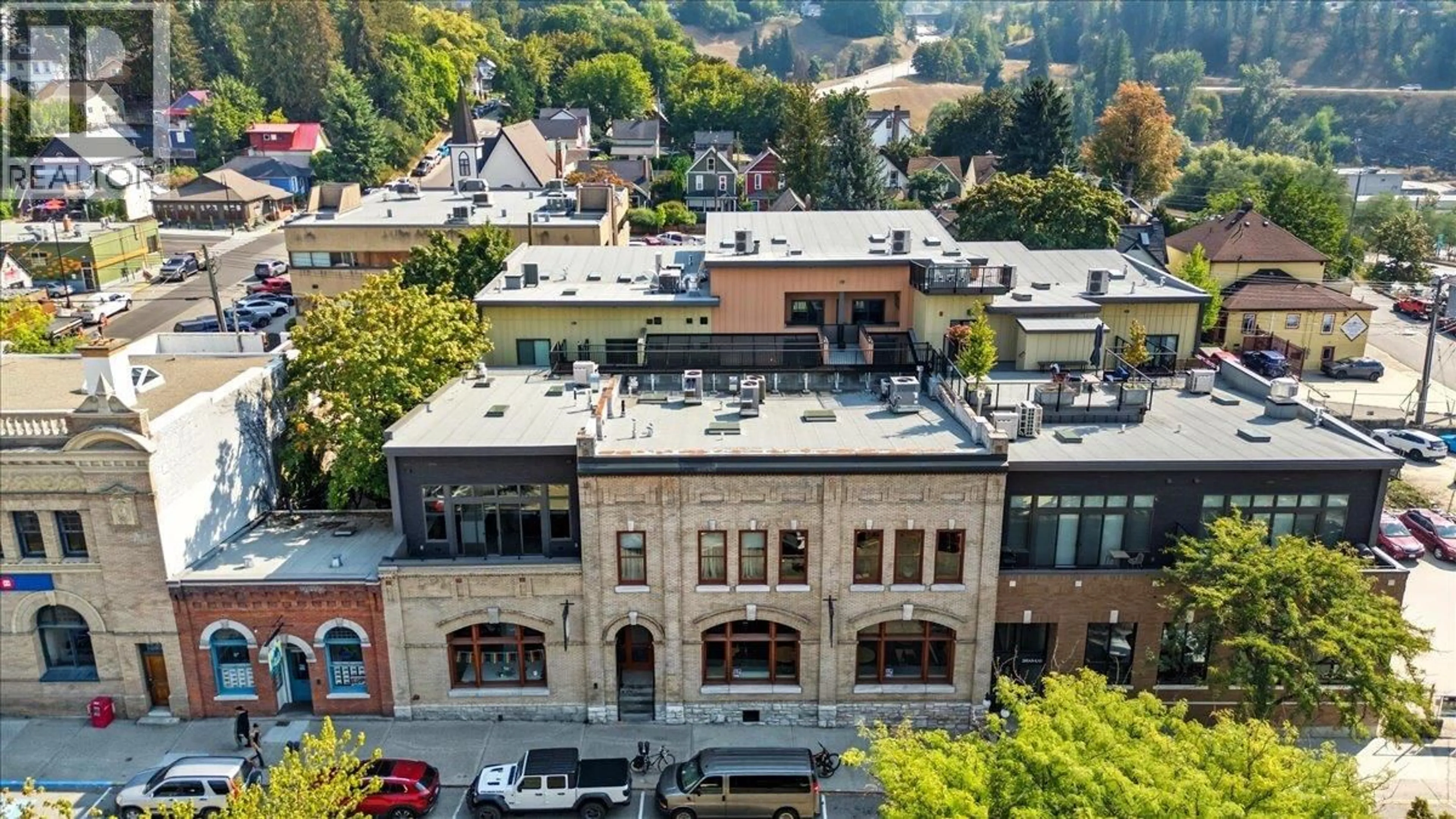 A pic from outside/outdoor area/front of a property/back of a property/a pic from drone, city buildings view from balcony for 17 - 266 BAKER STREET, Nelson British Columbia V1L4H3