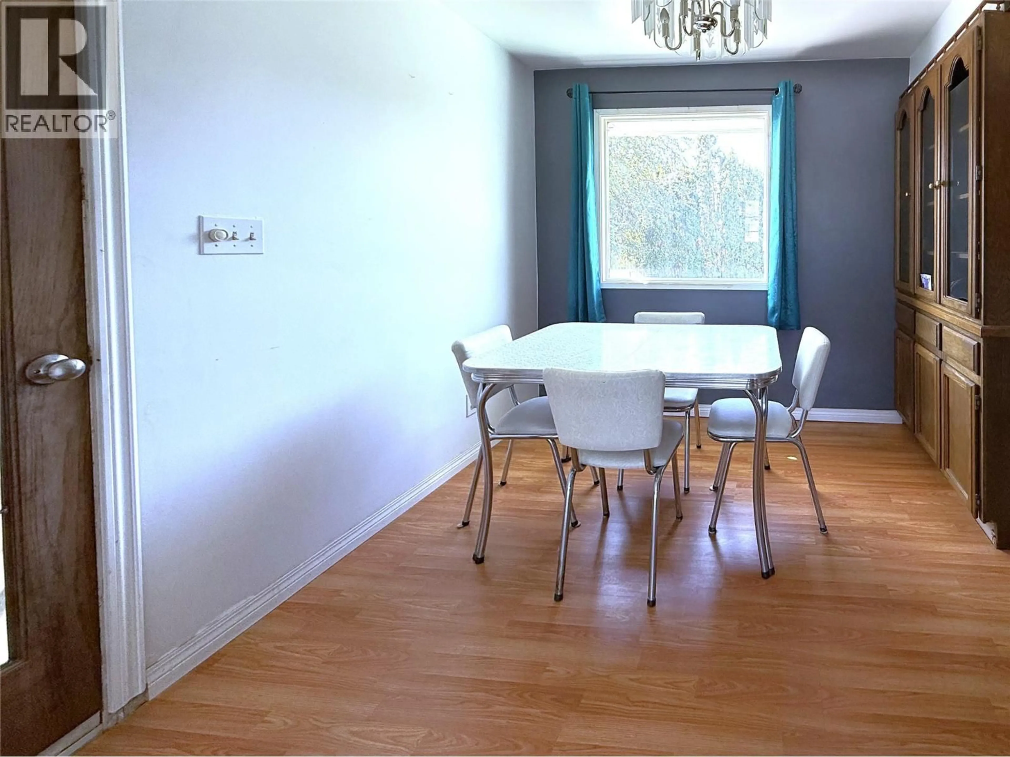 Dining room, wood/laminate floor for 1359 HAMILTON STREET, Kamloops British Columbia V2B2V3