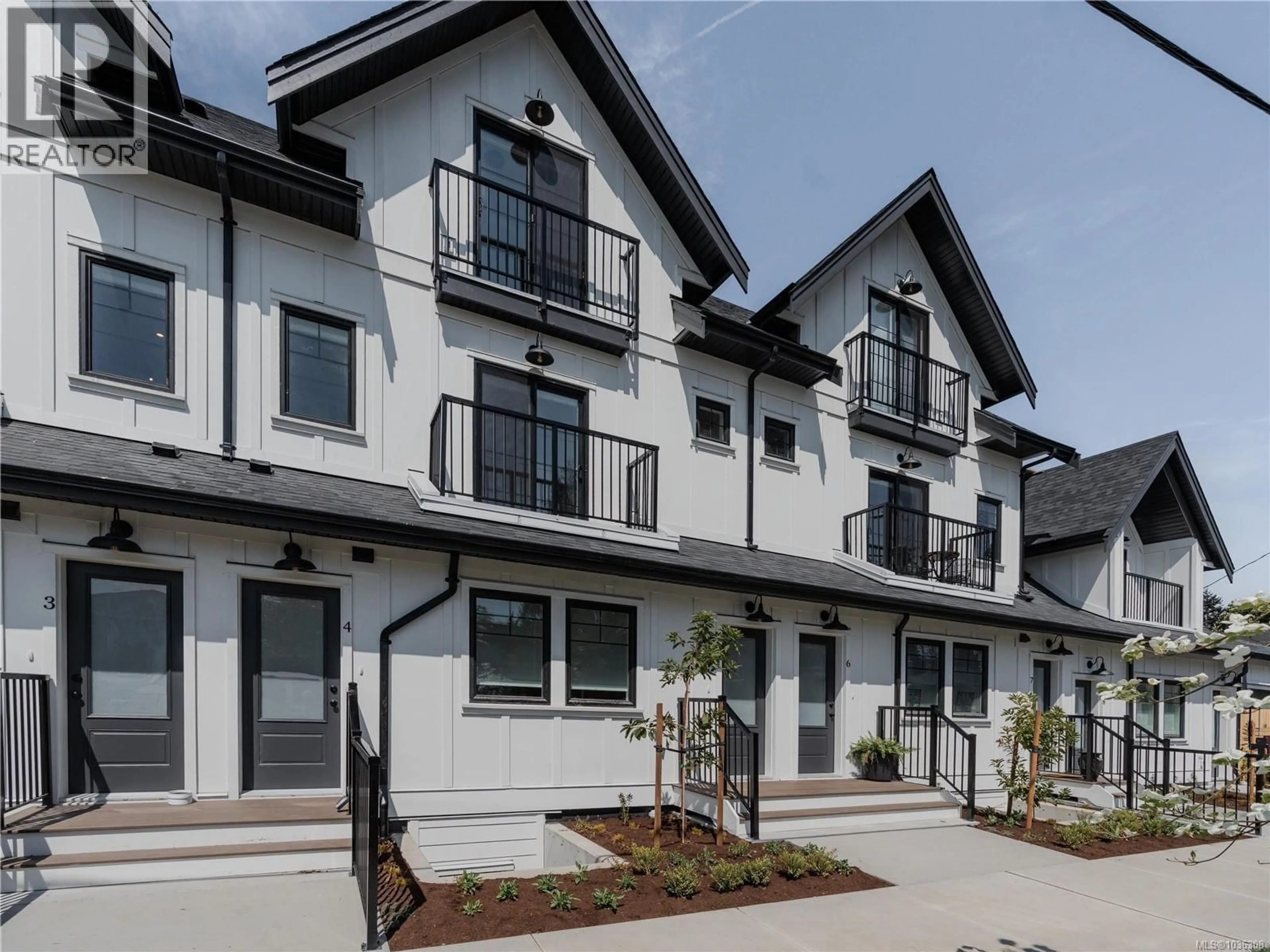 Unknown for 5 - 1830 ALLENBY STREET, Saanich British Columbia V8R3B7