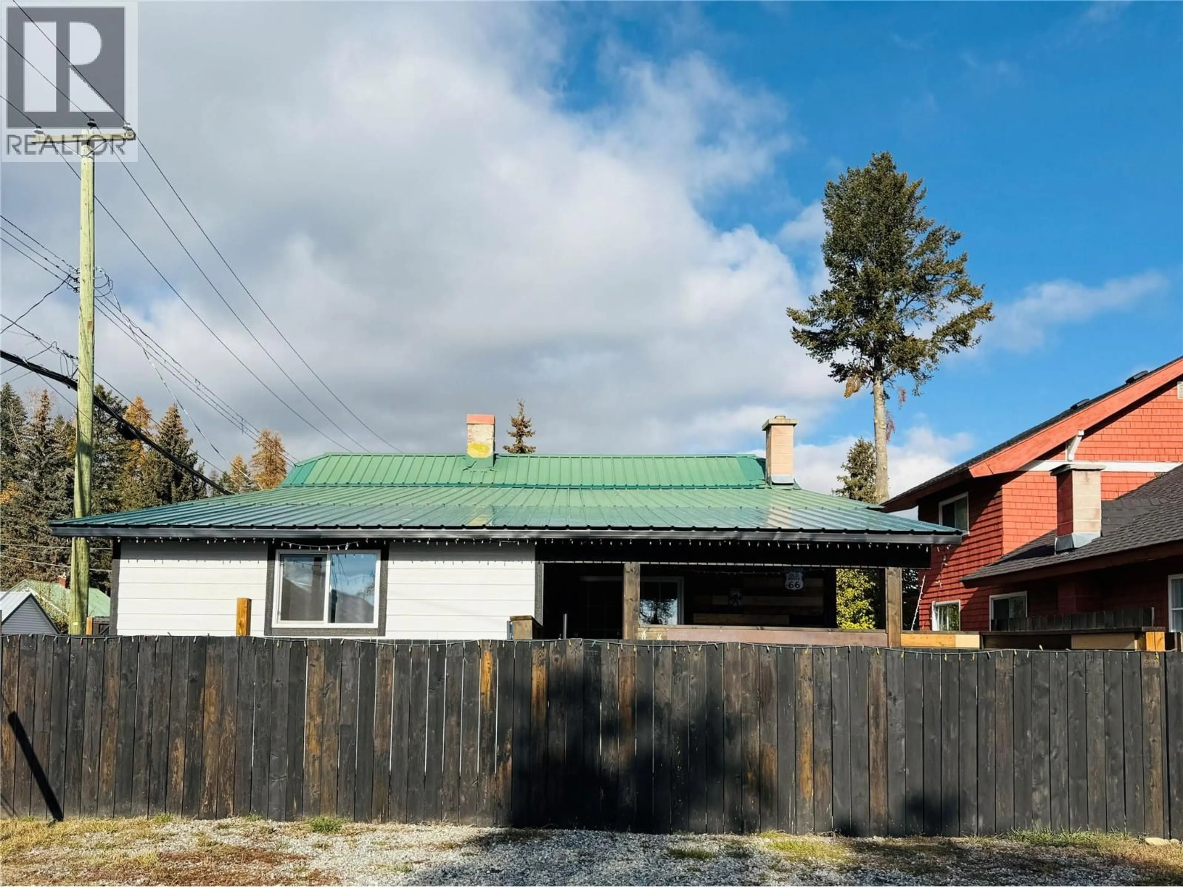 A pic from outside/outdoor area/front of a property/back of a property/a pic from drone, building for 205 OTIS STREET, Kimberley British Columbia V1A1V4