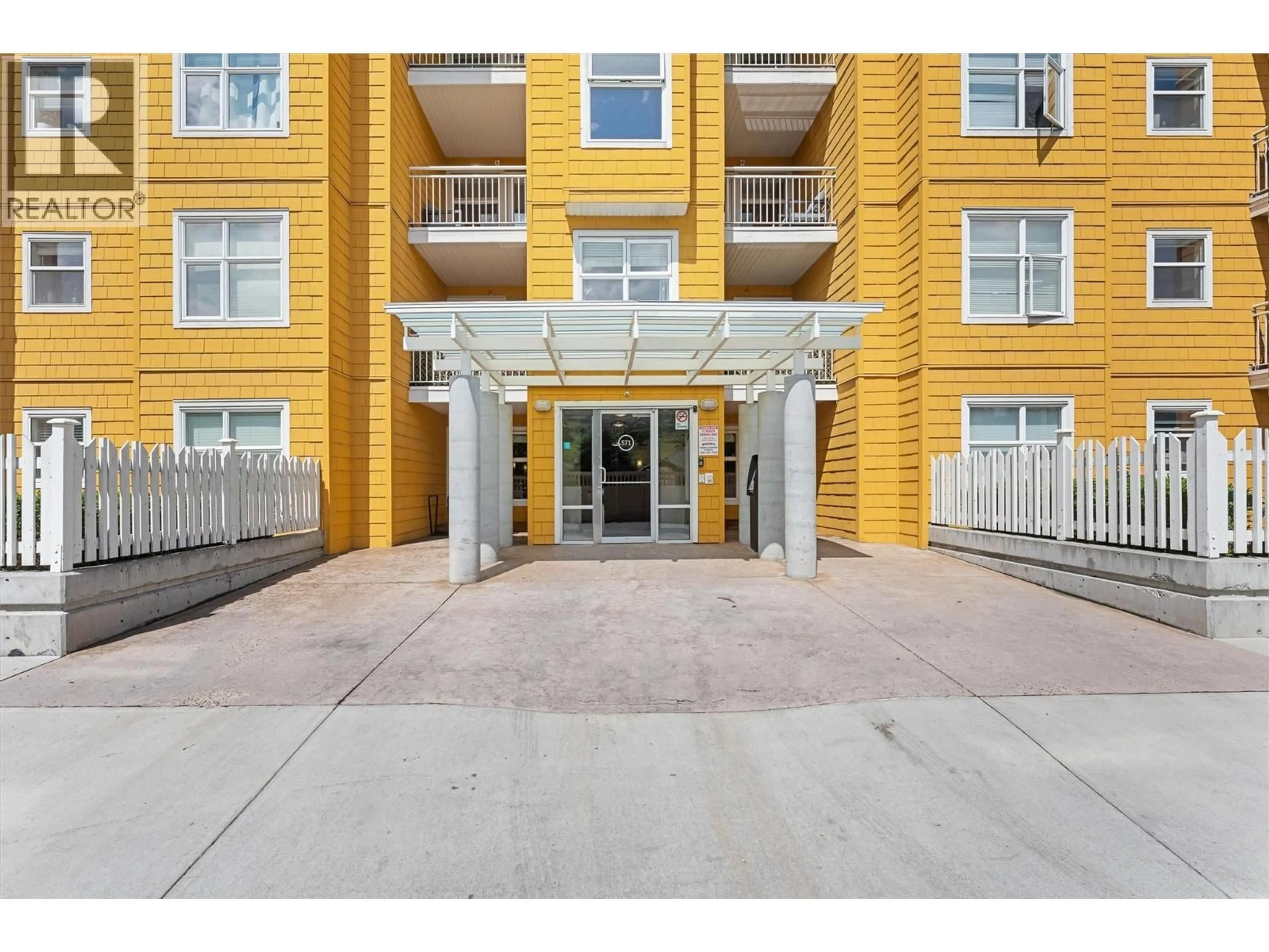 Unknown for 404 - 571 YATES ROAD, Kelowna British Columbia V1V2V5