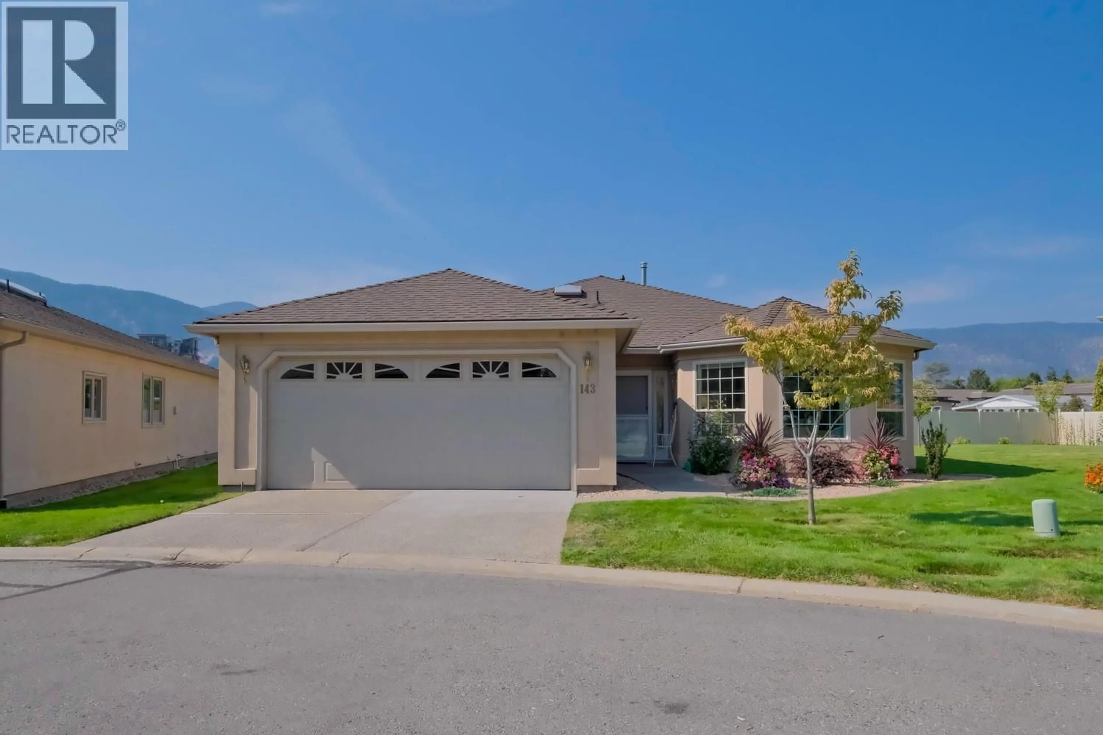Home with vinyl exterior material, street for 143 - 3333 SOUTH MAIN STREET, Penticton British Columbia V2A8J8