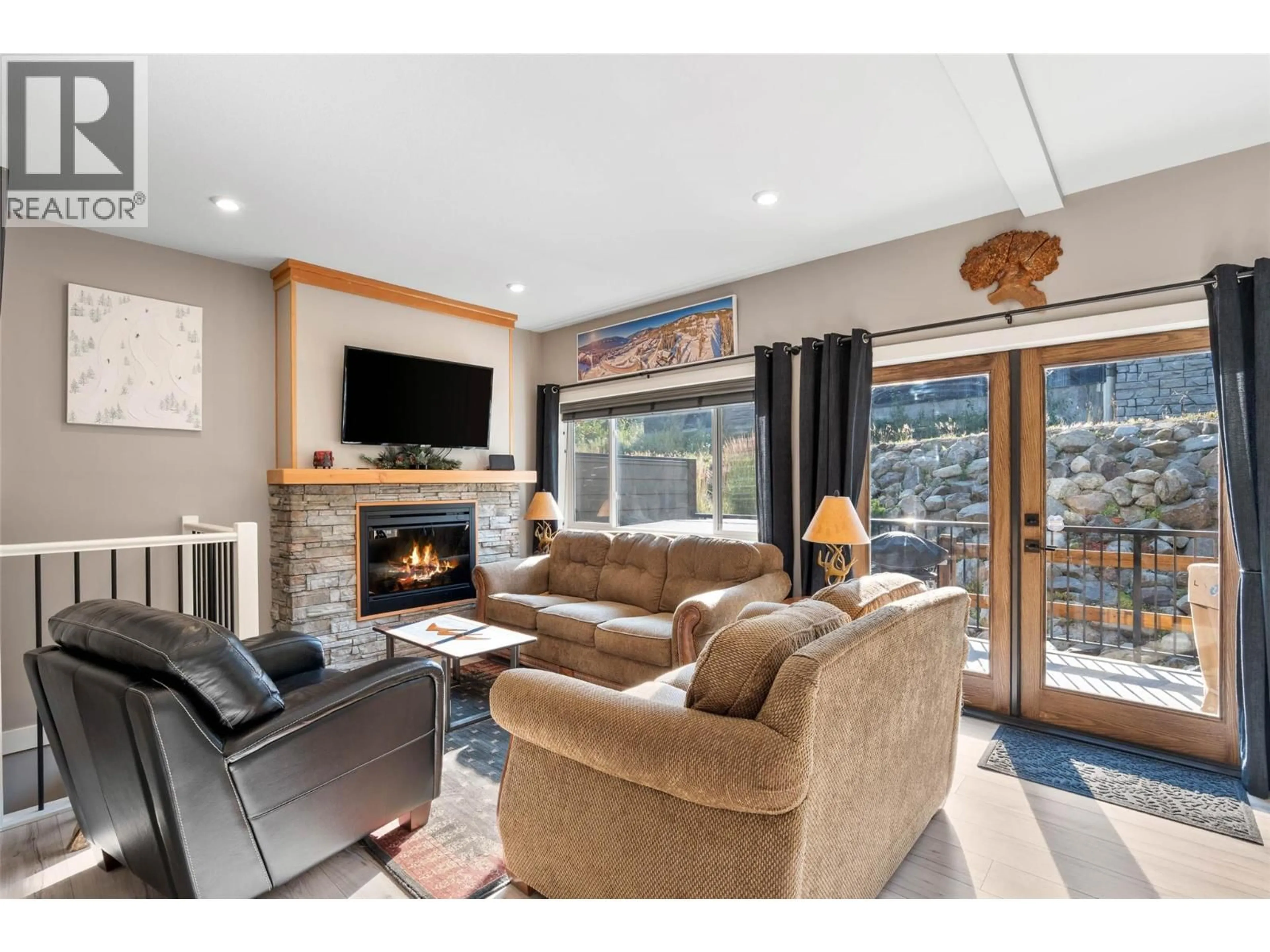 Living room with furniture, unknown for 4 - 1305 BURFIELD DRIVE, Sun Peaks British Columbia V0E5N0