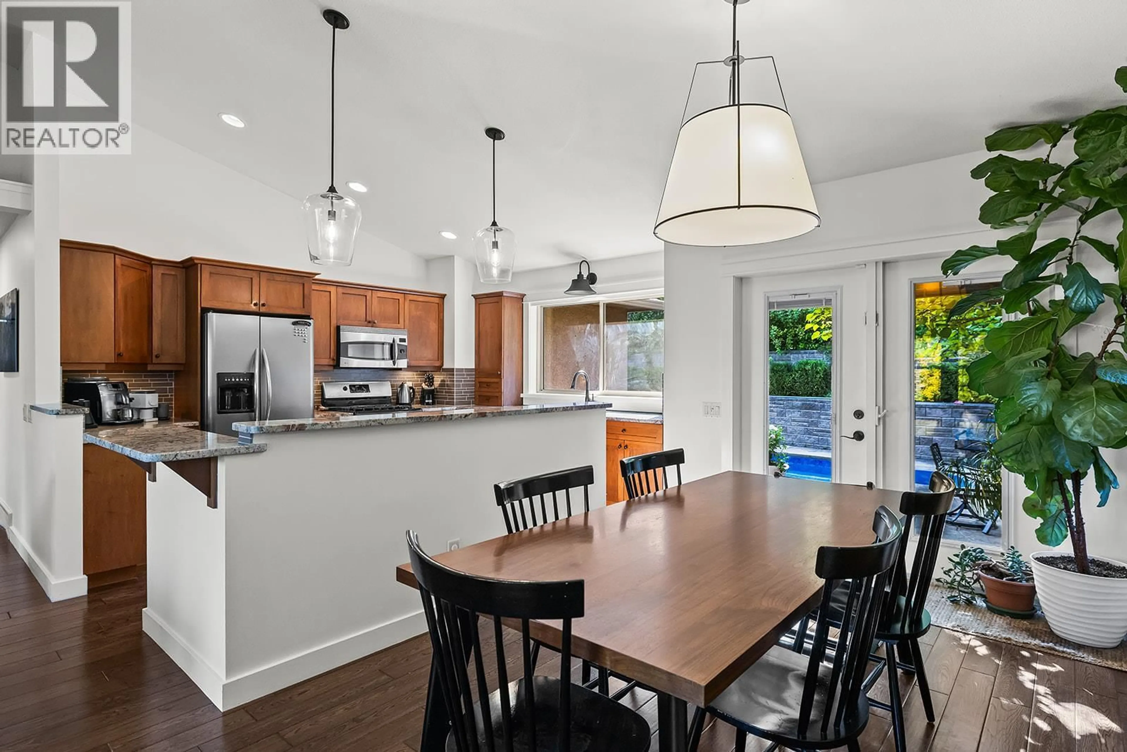 Open concept kitchen, unknown for 2113 BOWRON STREET, Kelowna British Columbia V1V2L6