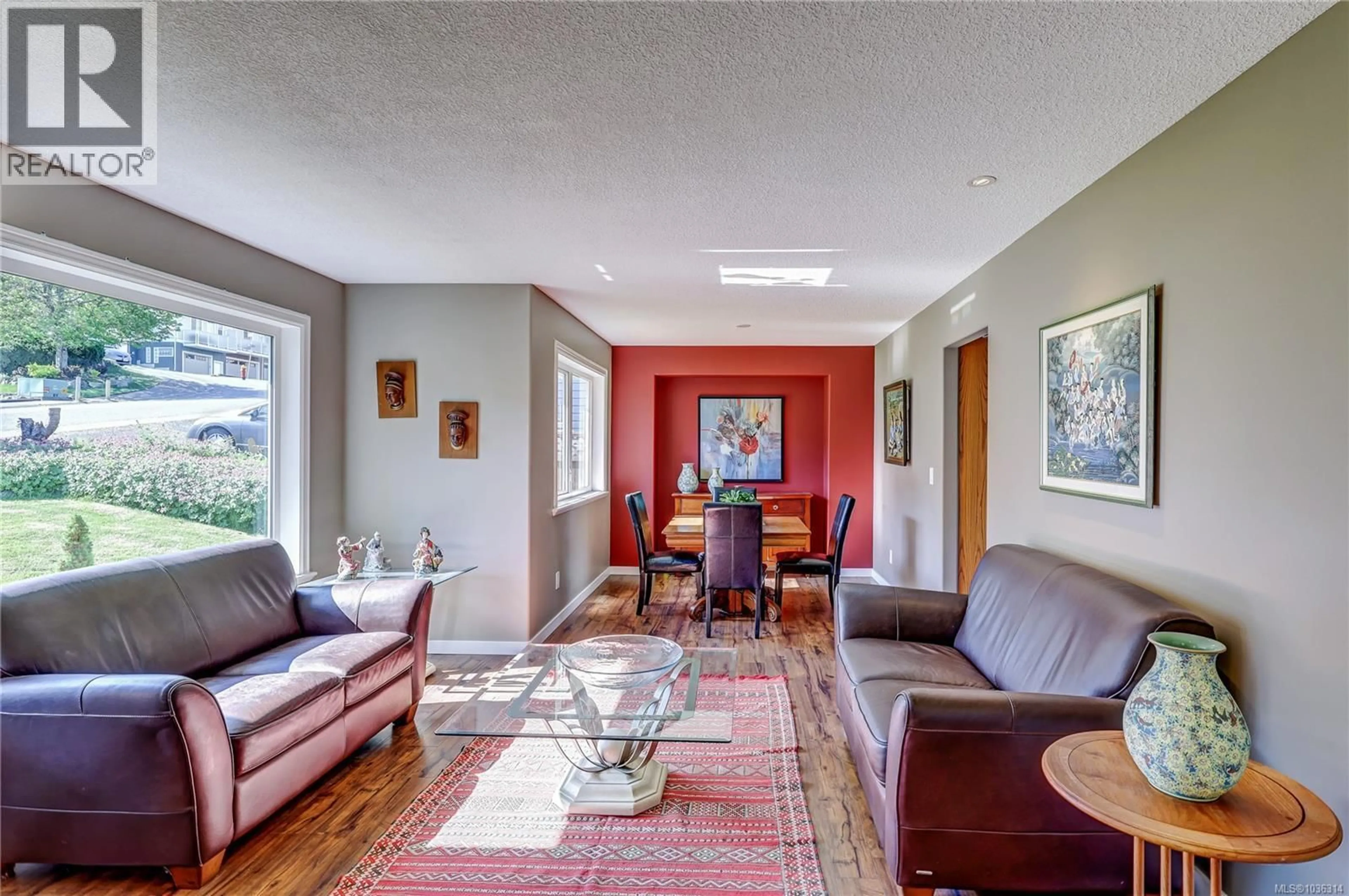 Living room with furniture, unknown for 5811 TWEEDSMUIR CRESCENT, Nanaimo British Columbia V9T5Y6