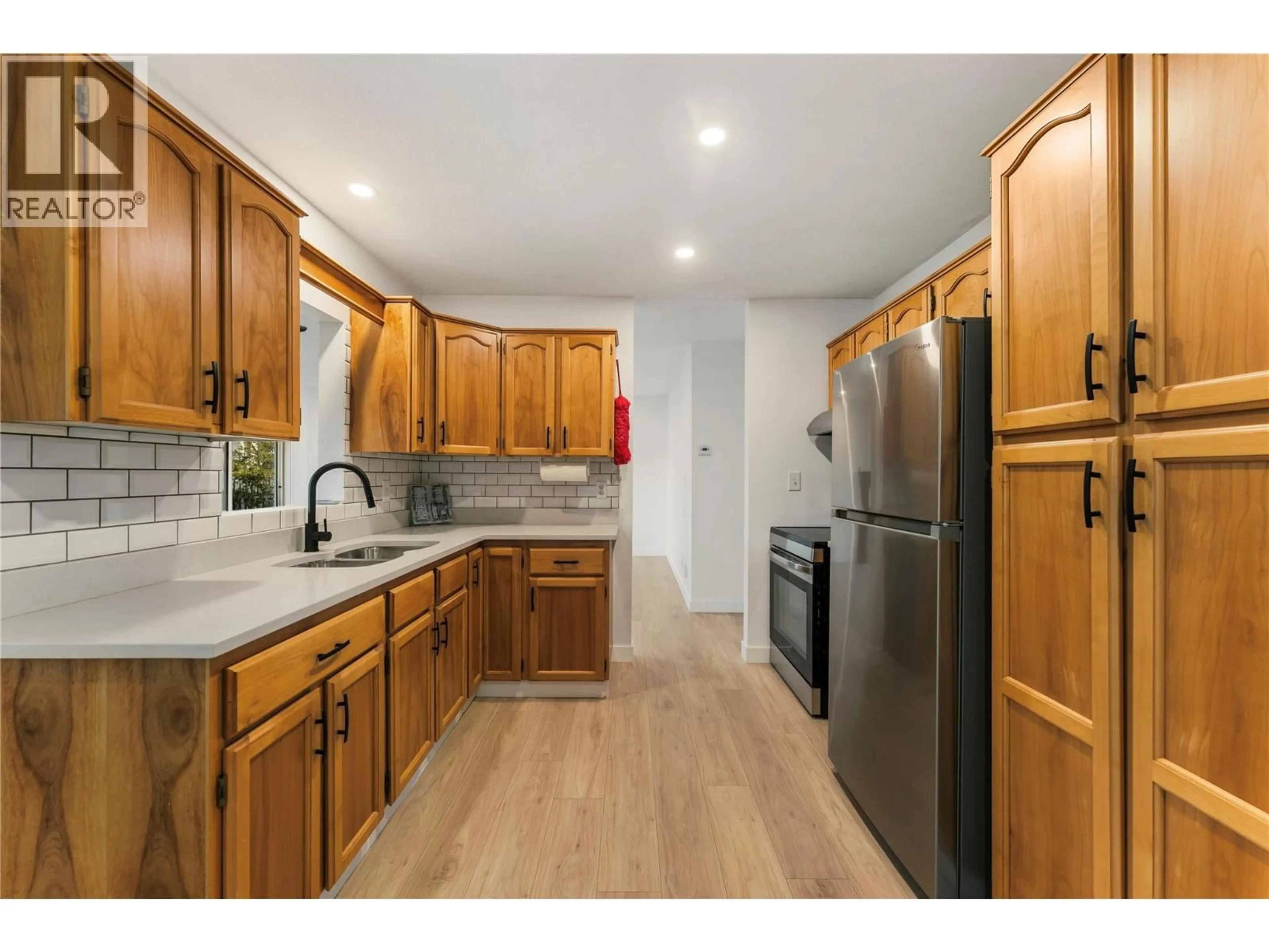 Standard kitchen, unknown for 13 - 11110 QUINPOOL ROAD, Summerland British Columbia V0H1Z5