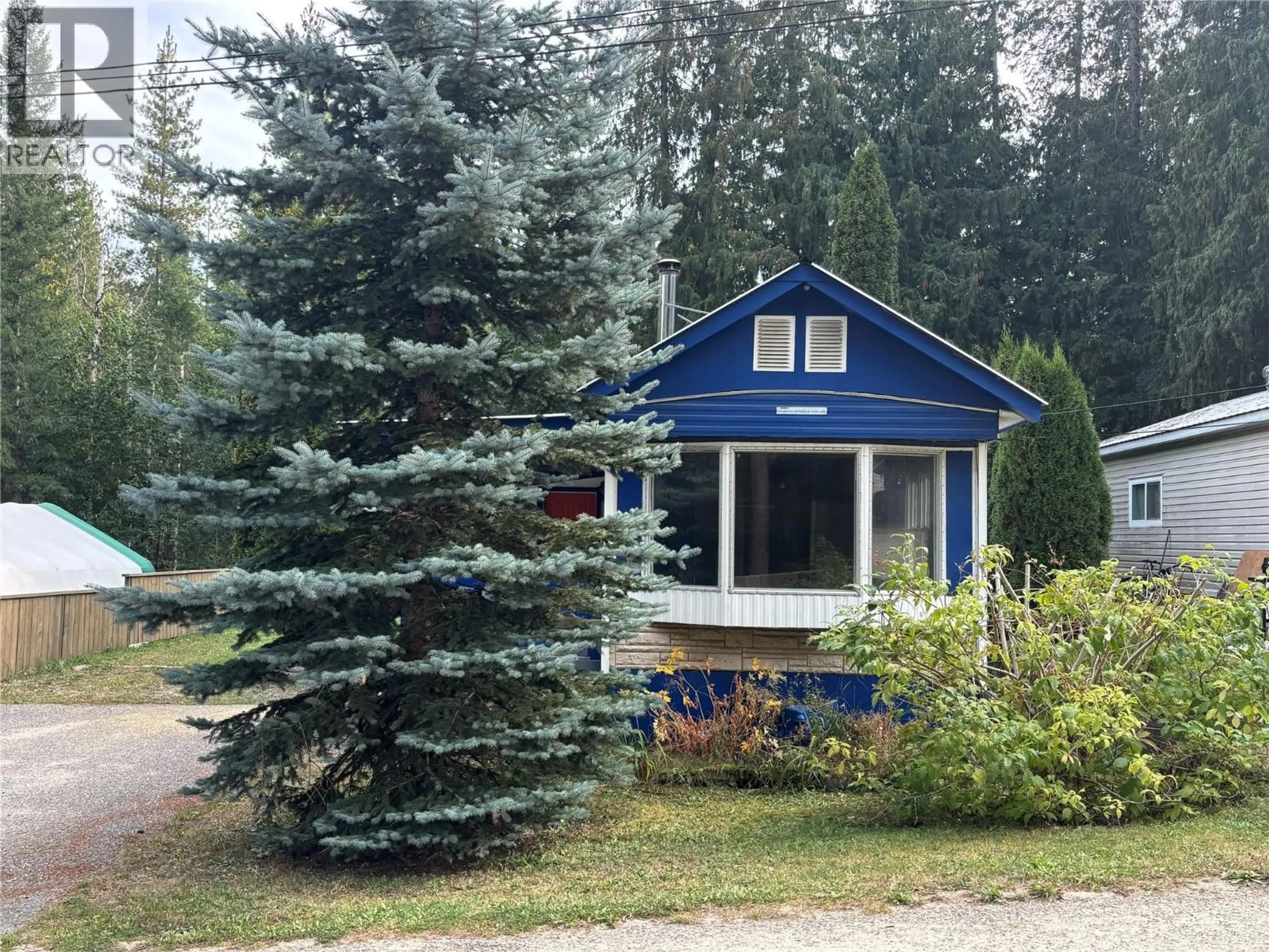 Shed for 8 - 5235 SHAW ROAD SOUTHEAST, Salmon Arm British Columbia V1E4M3
