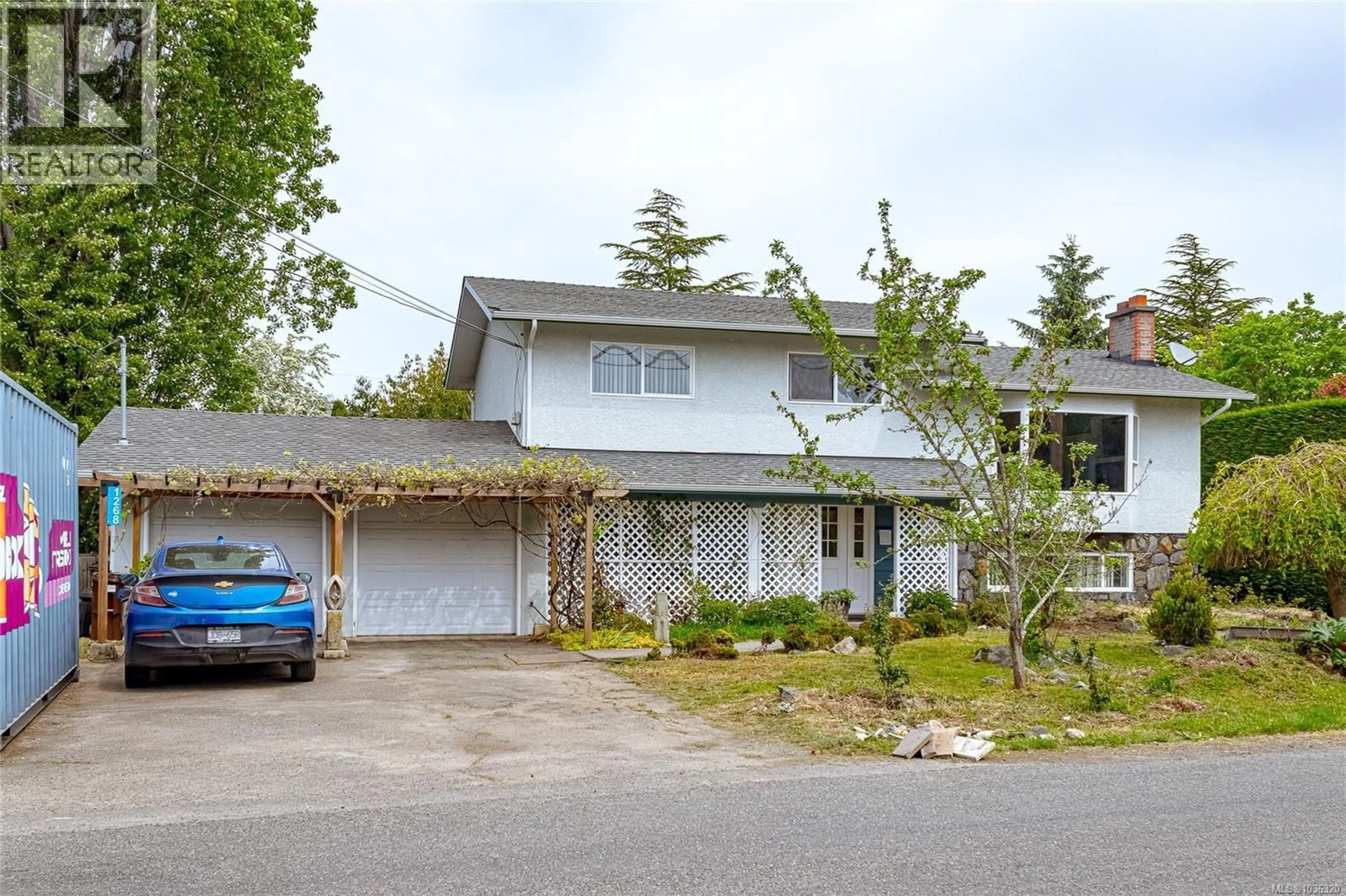 Home with vinyl exterior material, street for 1268 MARCHANT ROAD, Central Saanich British Columbia V8M1G5