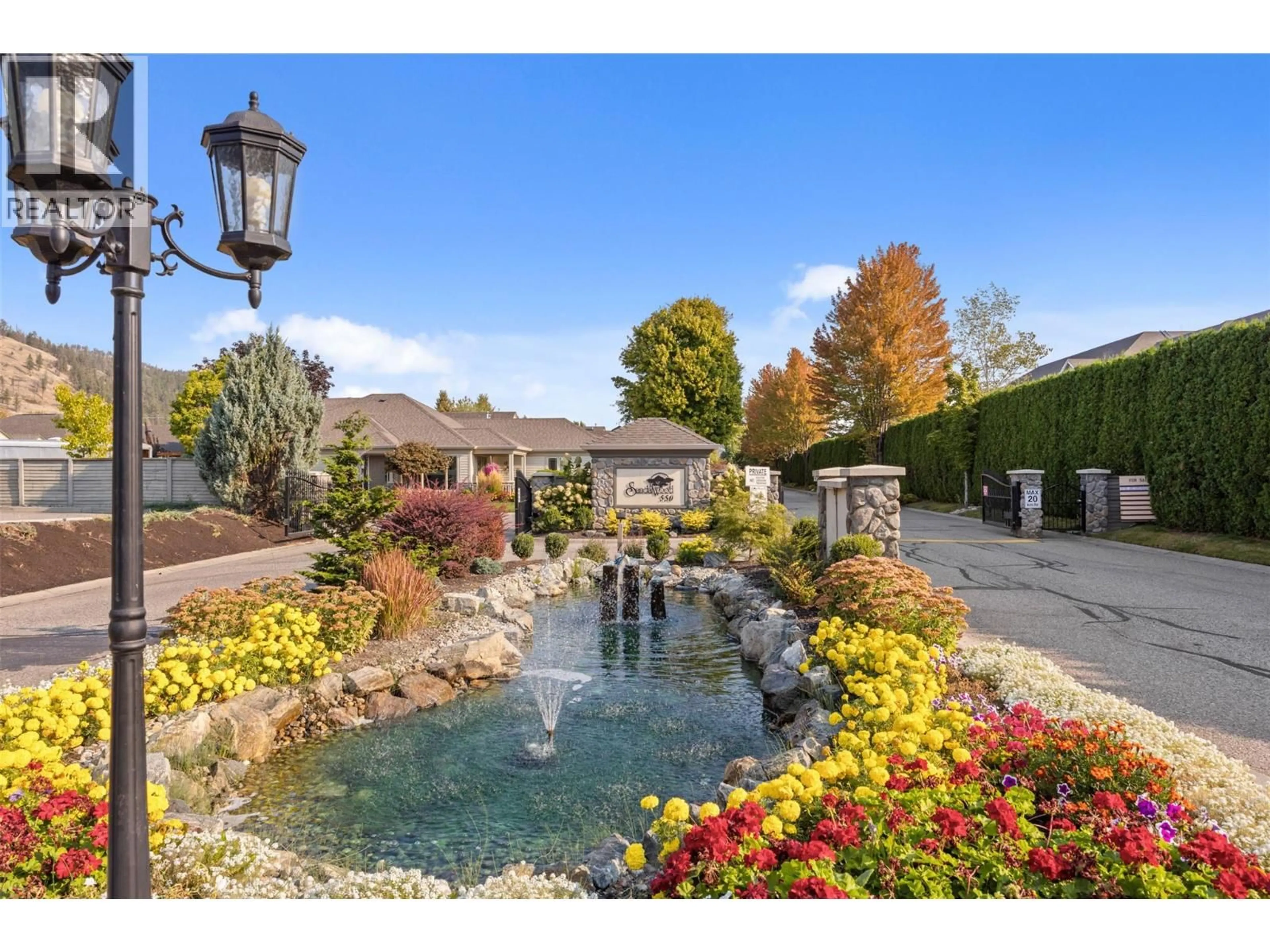 Patio, water/lake/river/ocean view for 363 - 550 YATES ROAD, Kelowna British Columbia V1V1Z4