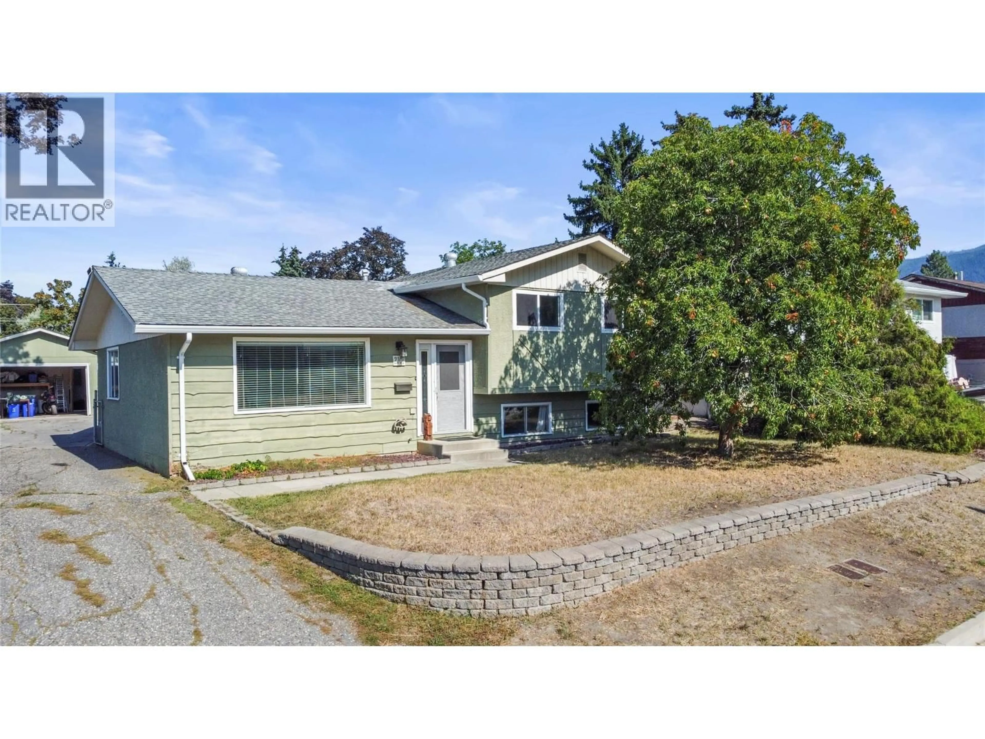 A pic from outside/outdoor area/front of a property/back of a property/a pic from drone, street for 2107 24 AVENUE, Vernon British Columbia V1T1L1
