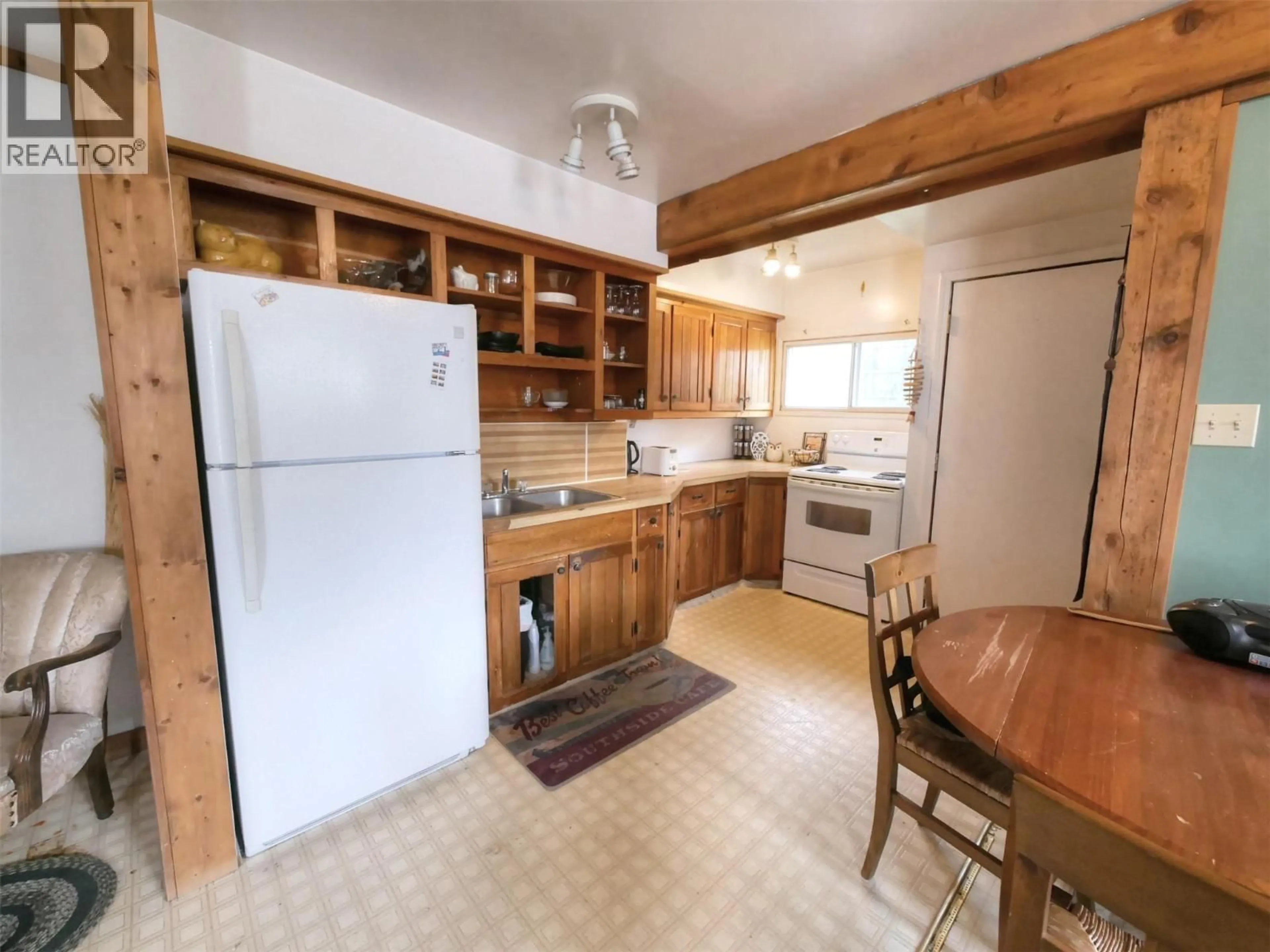 Standard kitchen, unknown for 306 & 310 LAKE AVENUE, Silverton British Columbia V0G1S0