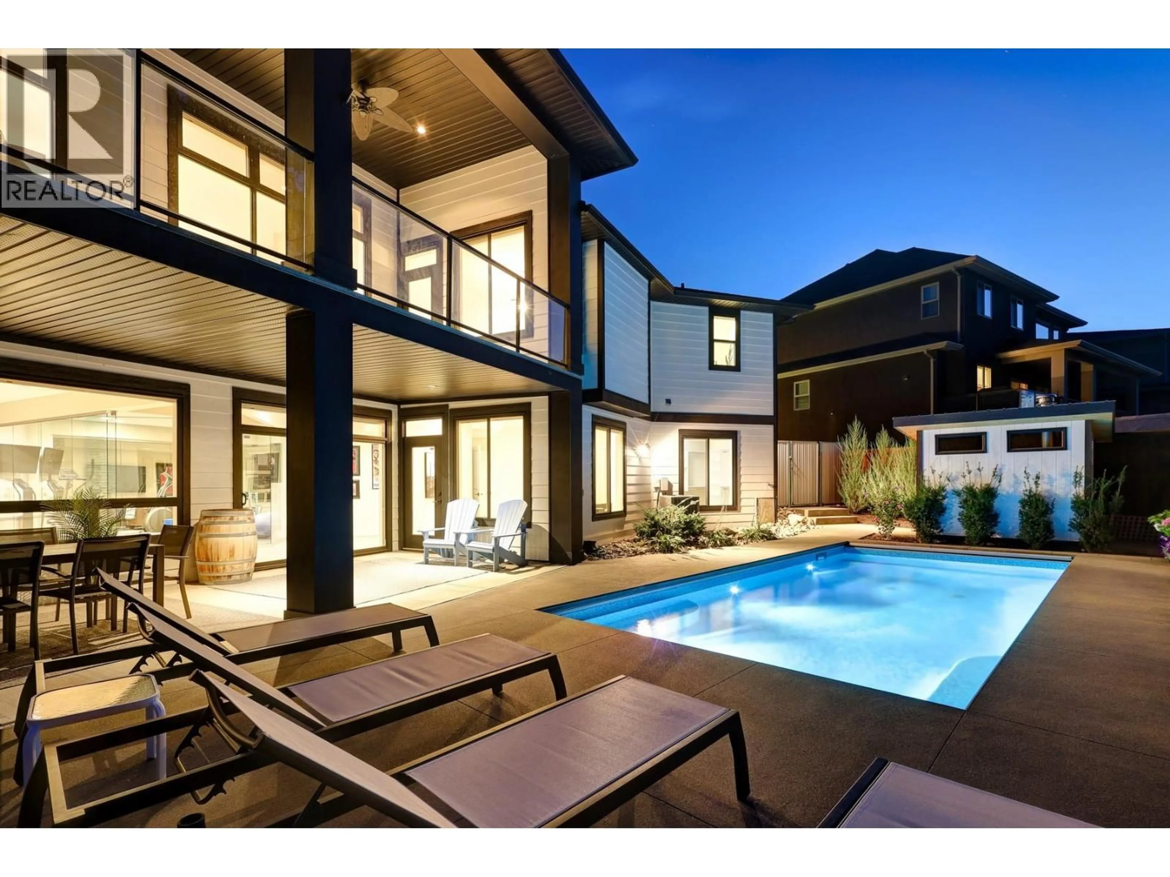Pool for 4455 SHERWOOD COURT, Kelowna British Columbia V1W1E7