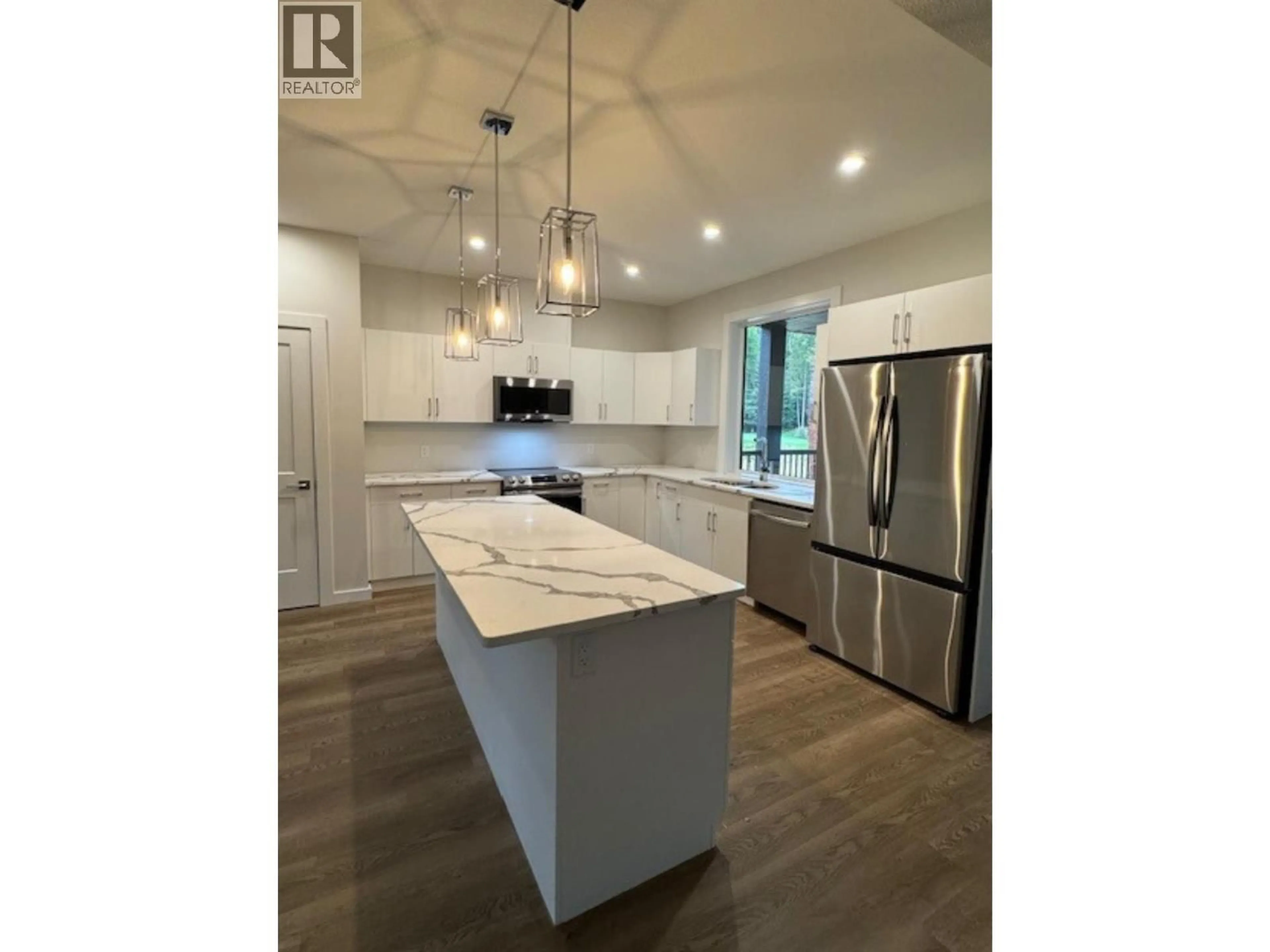 Open concept kitchen, unknown for 113 RIVER DRIVE, Cranbrook British Columbia V1C0C6