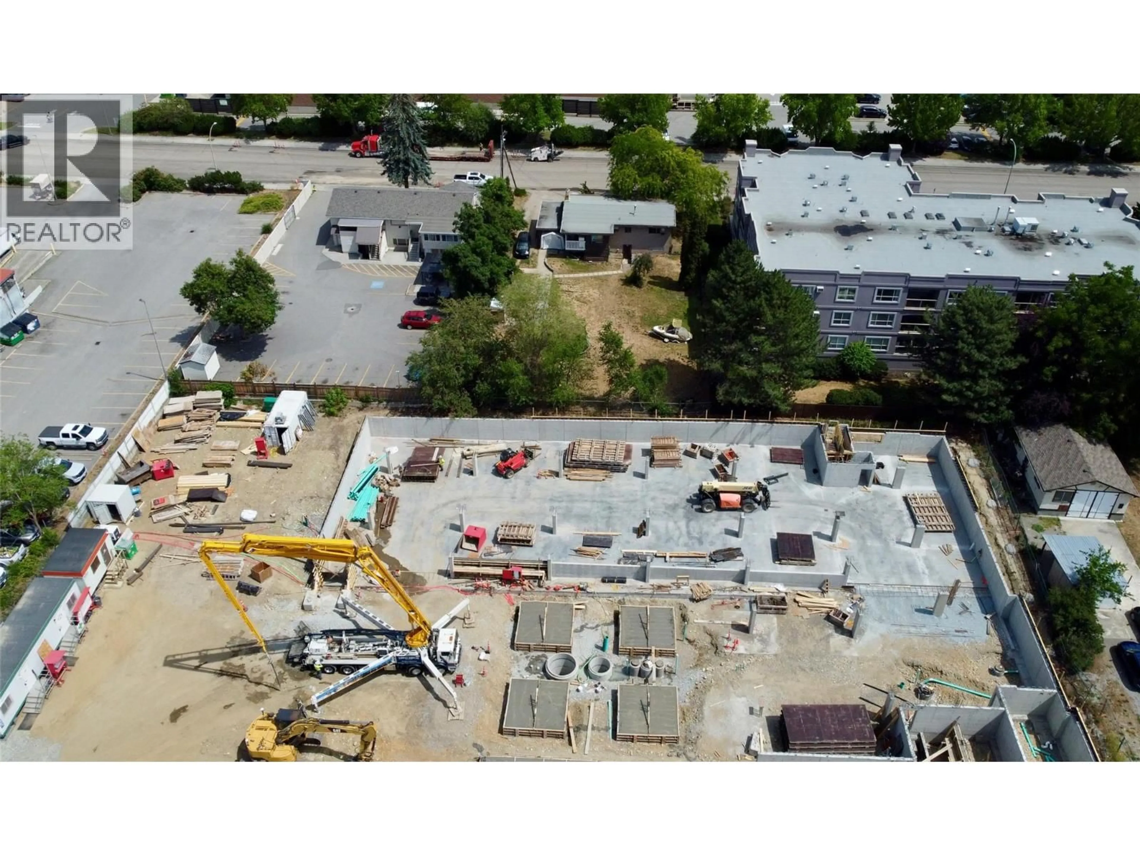 A pic from outside/outdoor area/front of a property/back of a property/a pic from drone, building for 2110 VASILE ROAD, Kelowna British Columbia V1Y6H5