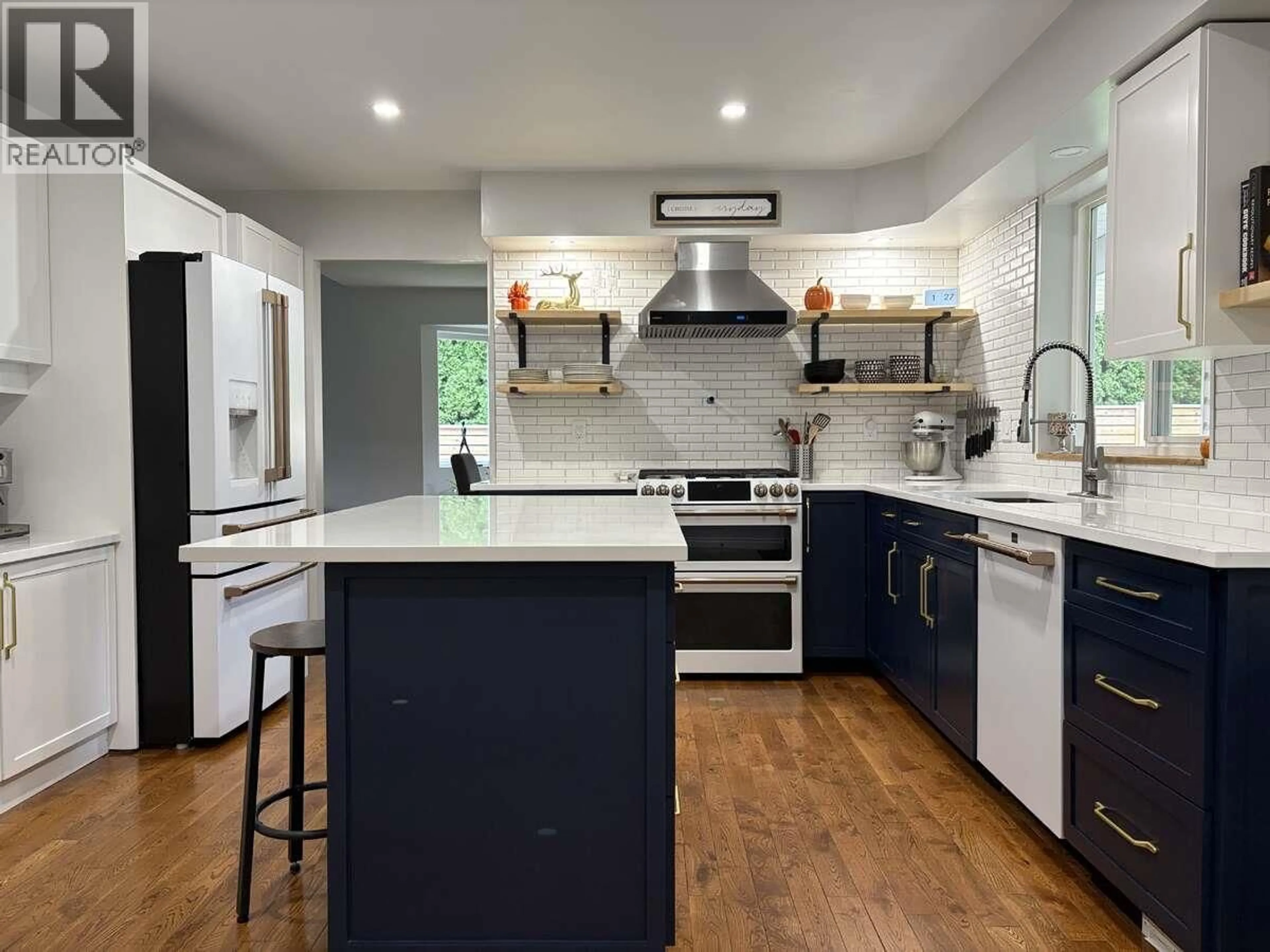 Open concept kitchen, unknown for 2628 6TH AVENUE, Castlegar British Columbia V1N2W2