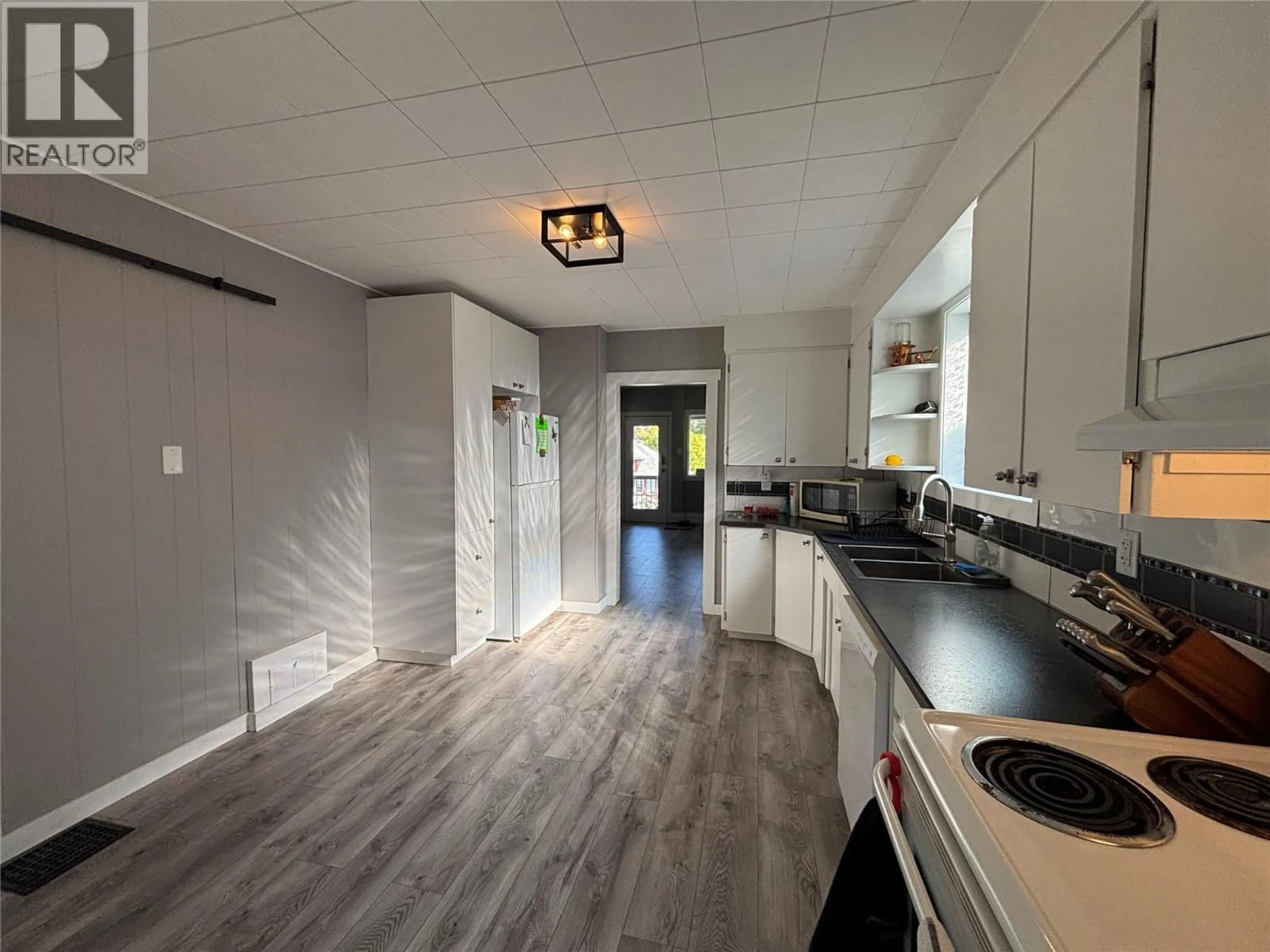 Open concept kitchen, unknown for 1170 NELSON AVENUE, Trail British Columbia V1R3H5