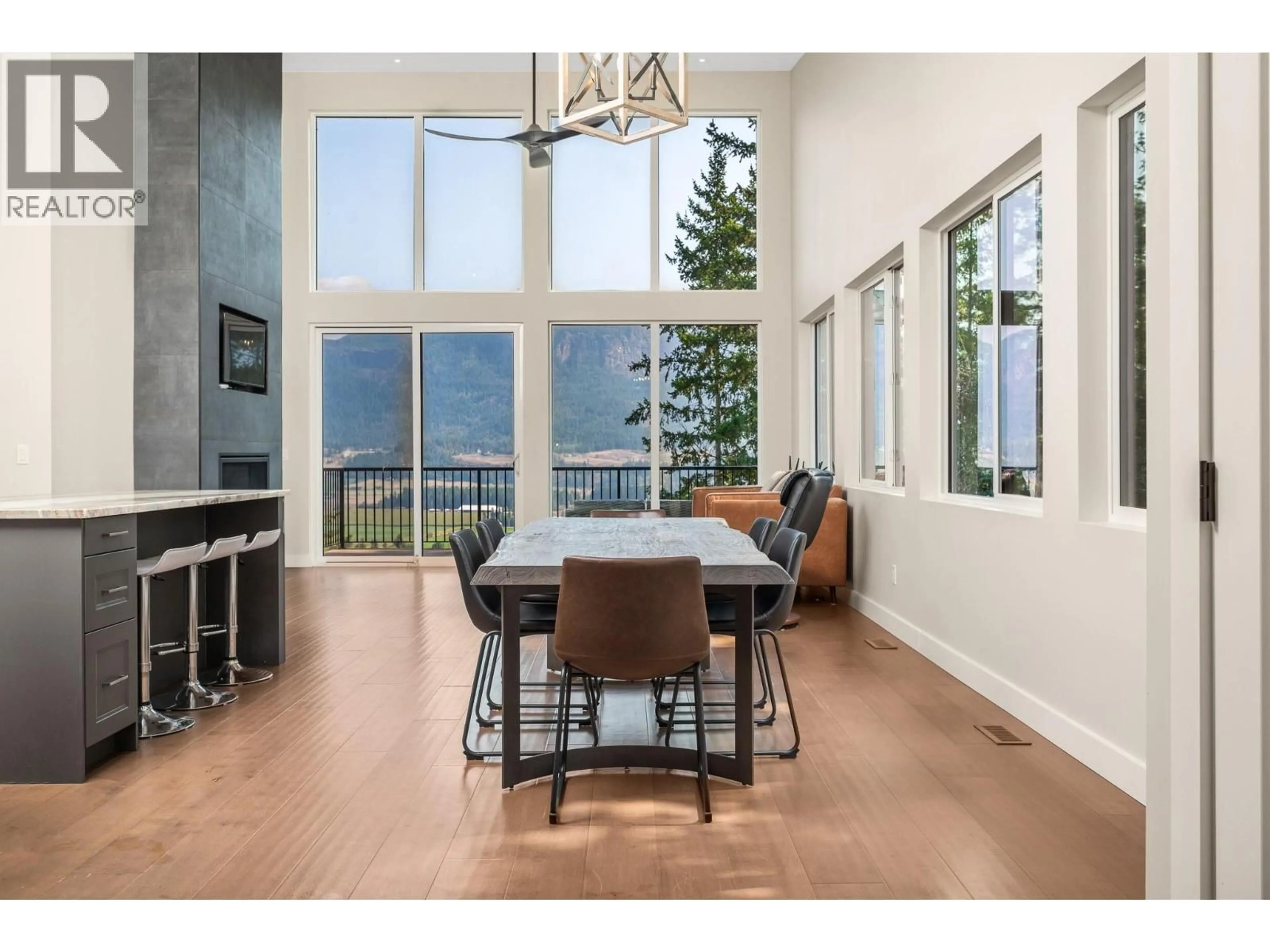 Dining room, ceramic/tile floor for 179 NICHLOUS ROAD, Enderby British Columbia V0E1V3