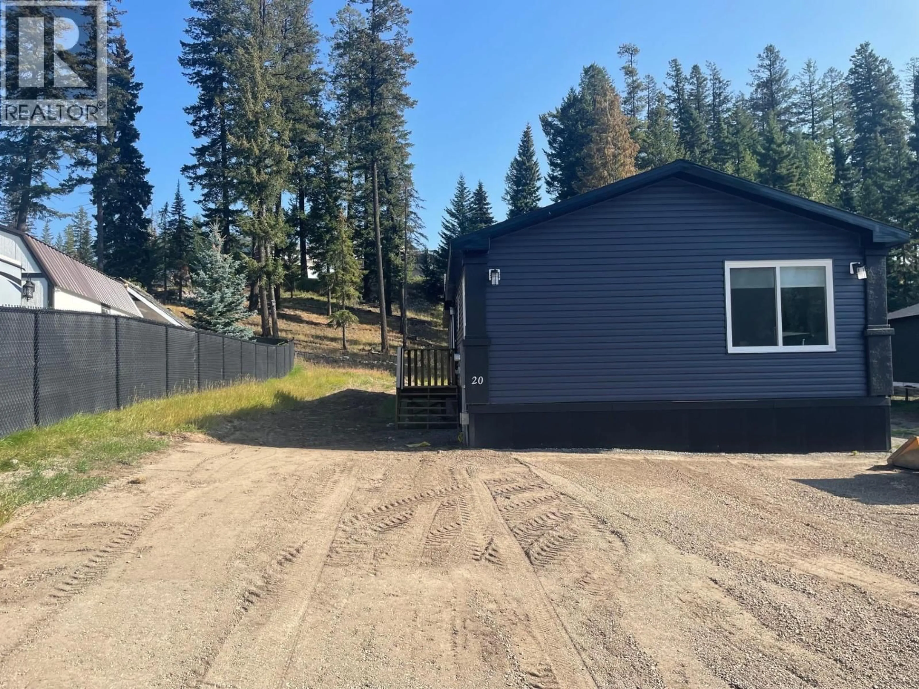 A pic from outside/outdoor area/front of a property/back of a property/a pic from drone, unknown for 20 CHEROKEE DRIVE, Elkford British Columbia V0B1H0