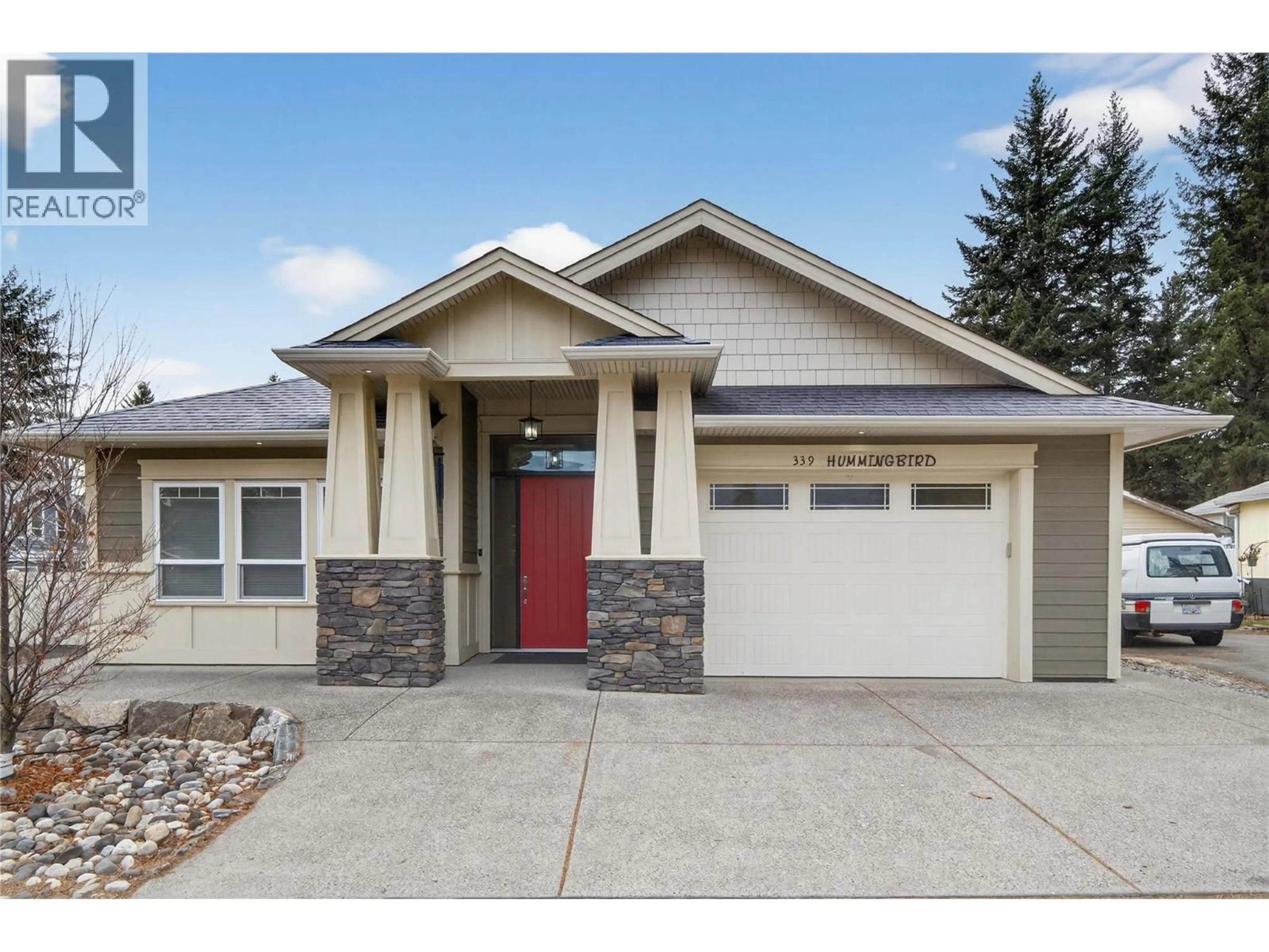 Home with vinyl exterior material, street for 339 HUMMINGBIRD AVENUE, Vernon British Columbia V1H2A1