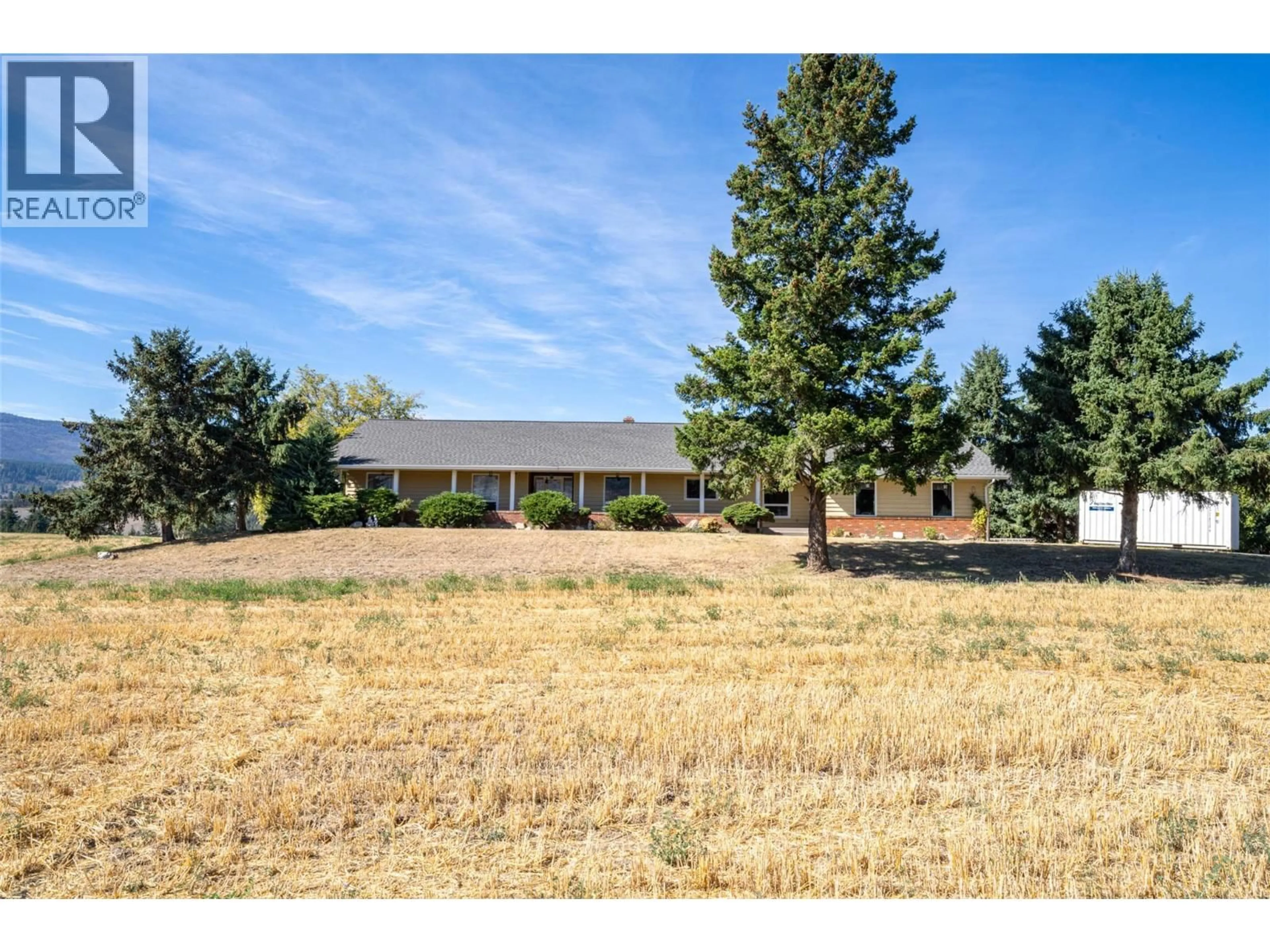 A pic from outside/outdoor area/front of a property/back of a property/a pic from drone, unknown for 683 CLINTON ROAD, Spallumcheen British Columbia V4Y0P3