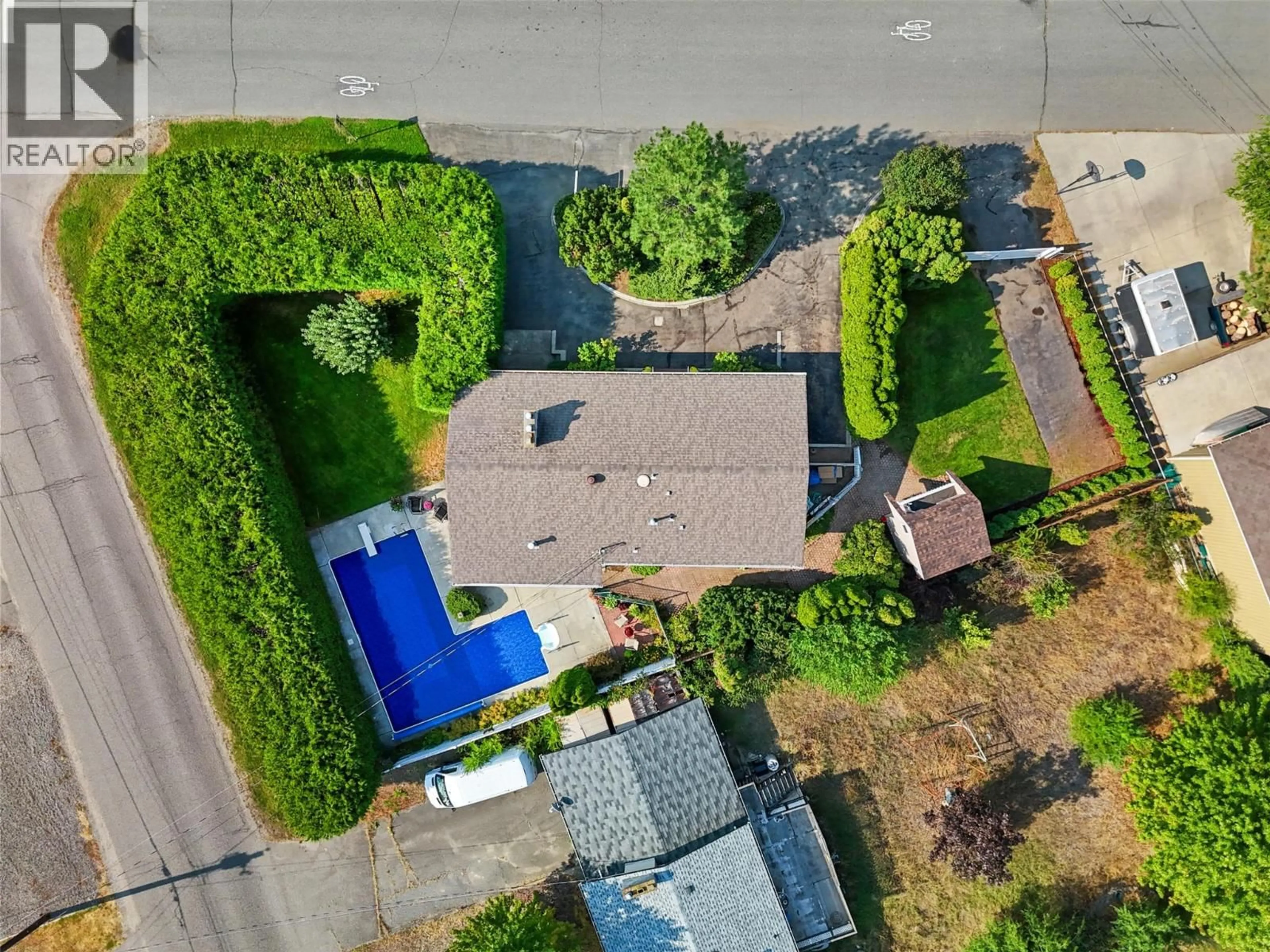 A pic from outside/outdoor area/front of a property/back of a property/a pic from drone, street for 3507 BANK ROAD, Kamloops British Columbia V2B7A3