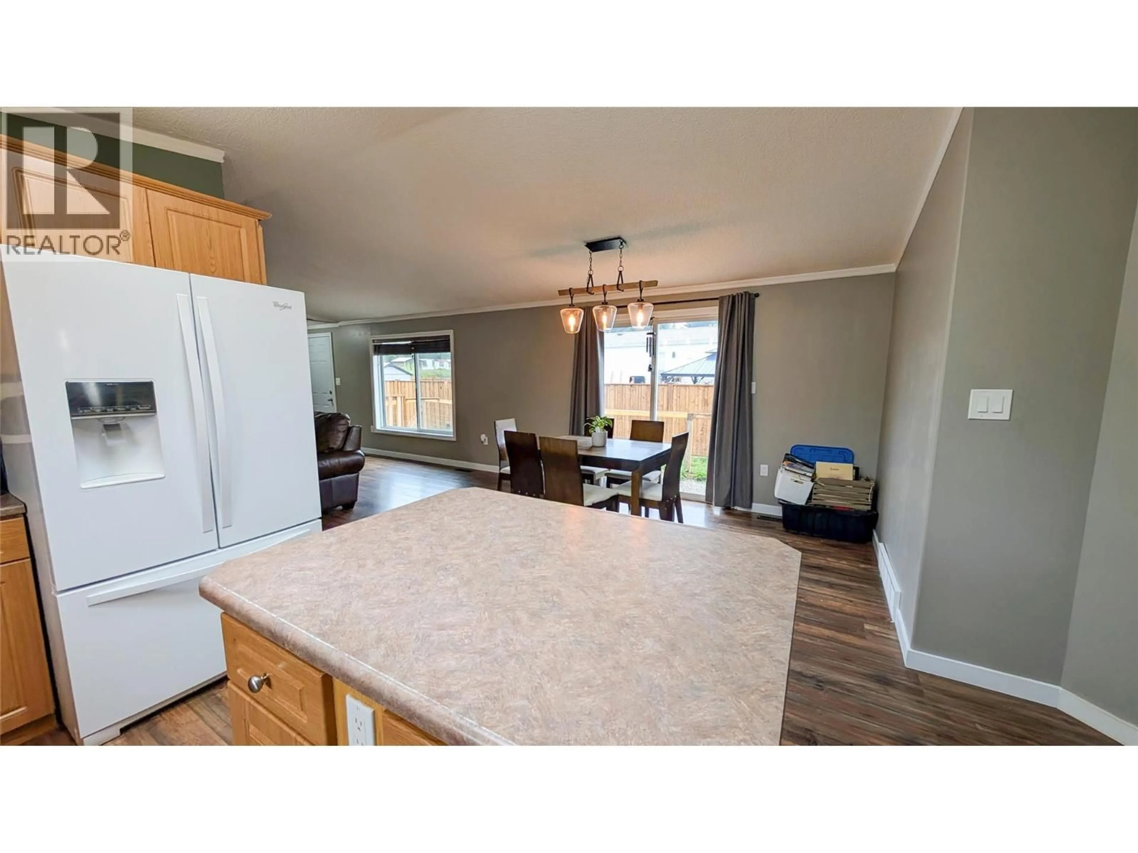 Open concept kitchen, unknown for 4811 CRESCENTWOOD DRIVE, Edgewater British Columbia V0A1E0